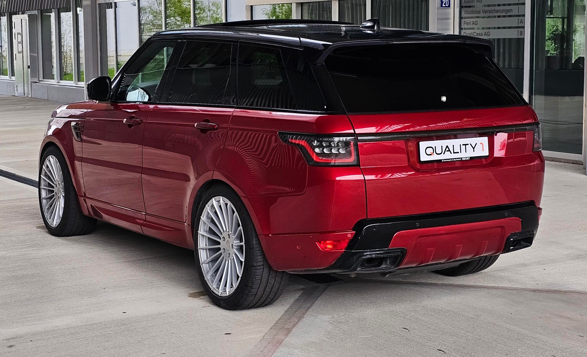 LAND ROVER Range Rover Sport 4.4 SDV8 Autobiography Dynamic A-image-4