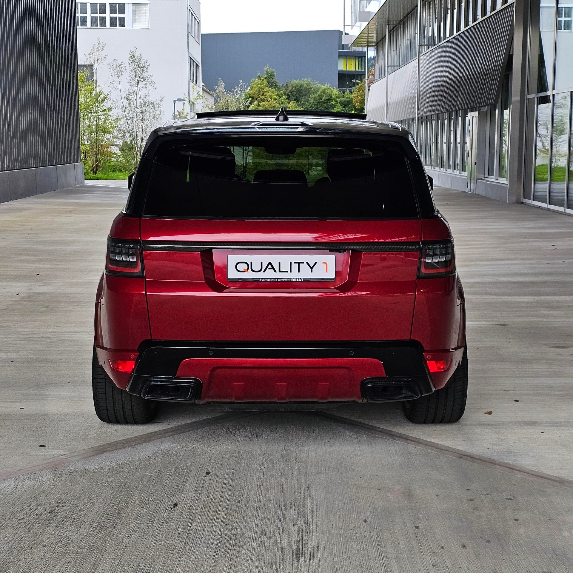 LAND ROVER Range Rover Sport 4.4 SDV8 Autobiography Dynamic A-image-5