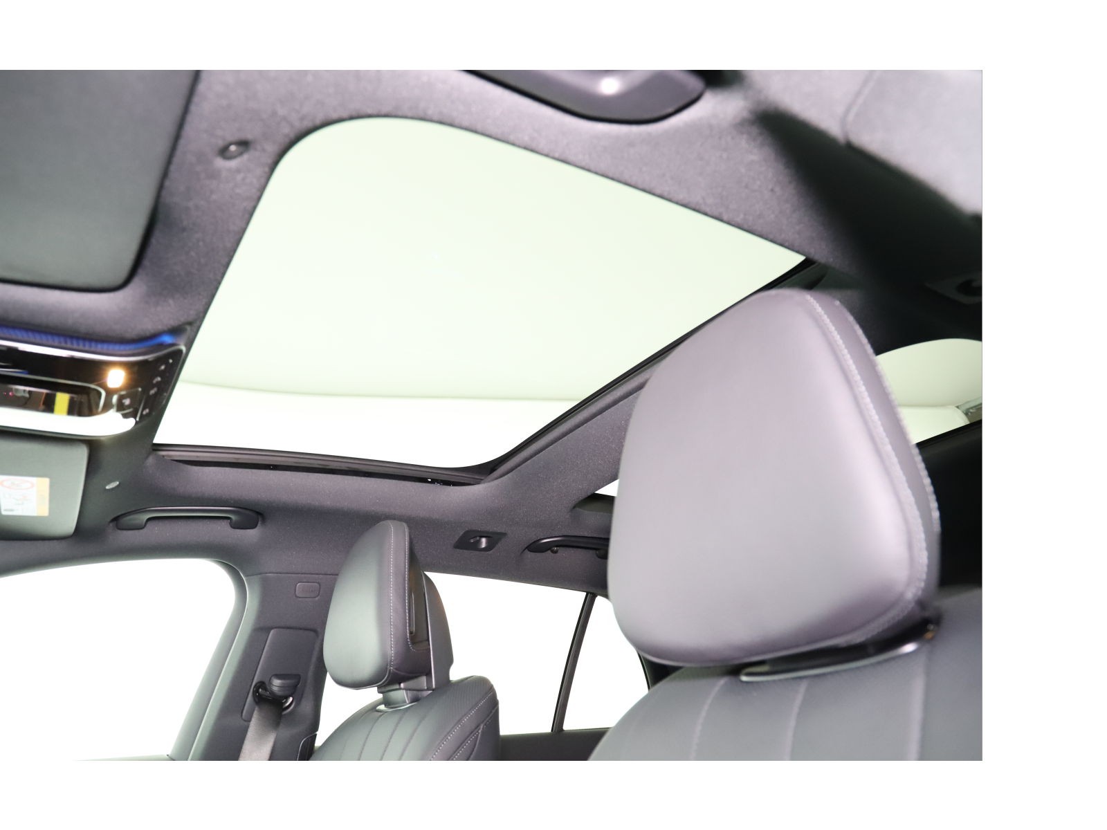 MERCEDES-BENZ E 220 d T 4M 9G-Tronic-image-12