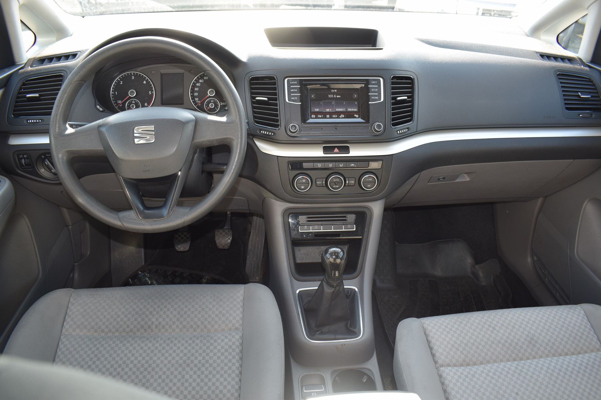SEAT Alhambra 2.0 TDI Style-image-6
