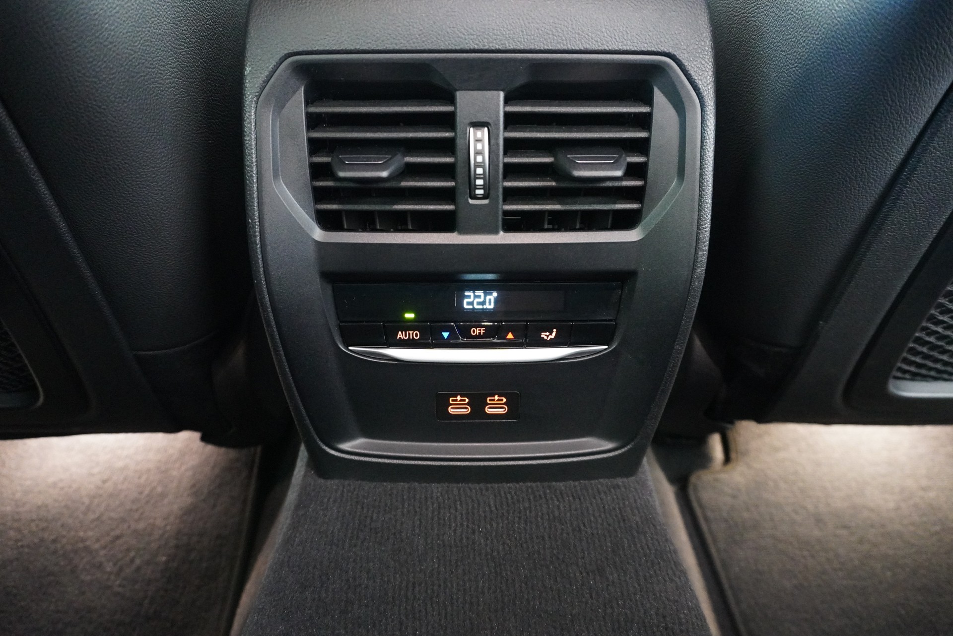 BMW 320d xDrive 48V Touring Steptronic M Sport-image-25