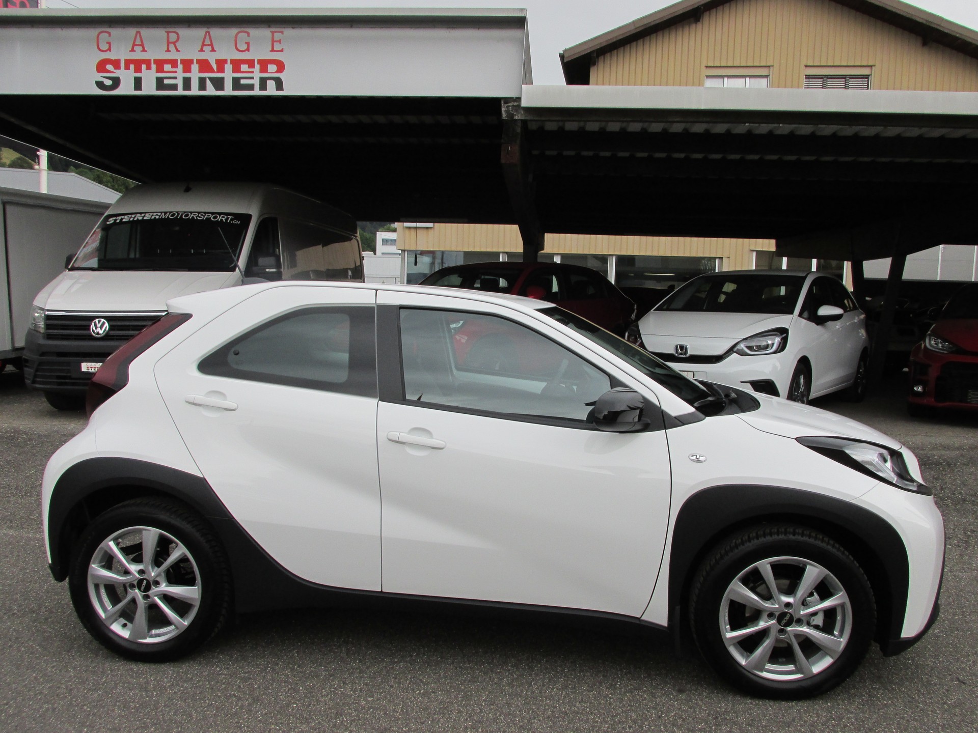 TOYOTA Aygo X 1.0 VVT-i Comfort-showroom-element-3