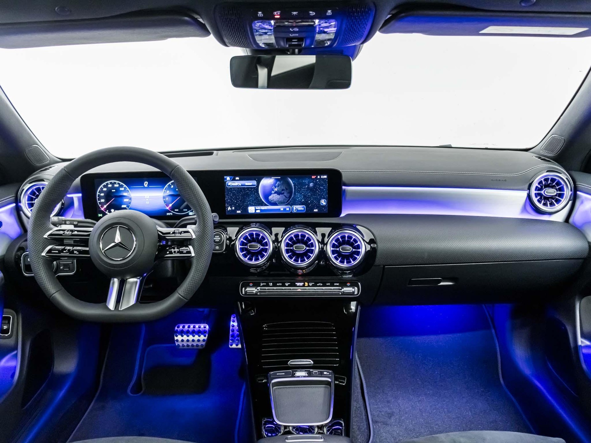 MERCEDES-BENZ CLA 250 4MATIC Shooting Brake-image-10