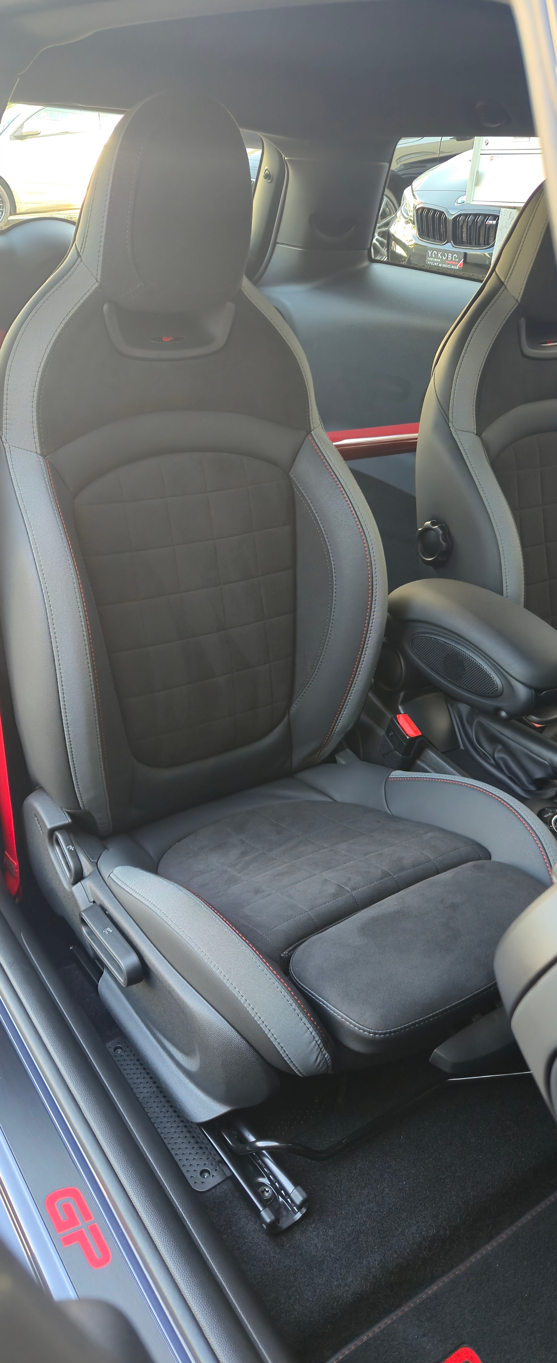 MINI Cooper John Cooper Works GP 3 Steptronic-image-10