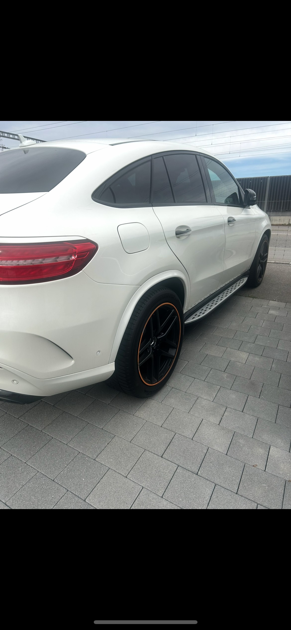 MERCEDES-BENZ GLE Coupé 43 AMG OrangeArt Edition 4M. 9G-Tronic-image-2