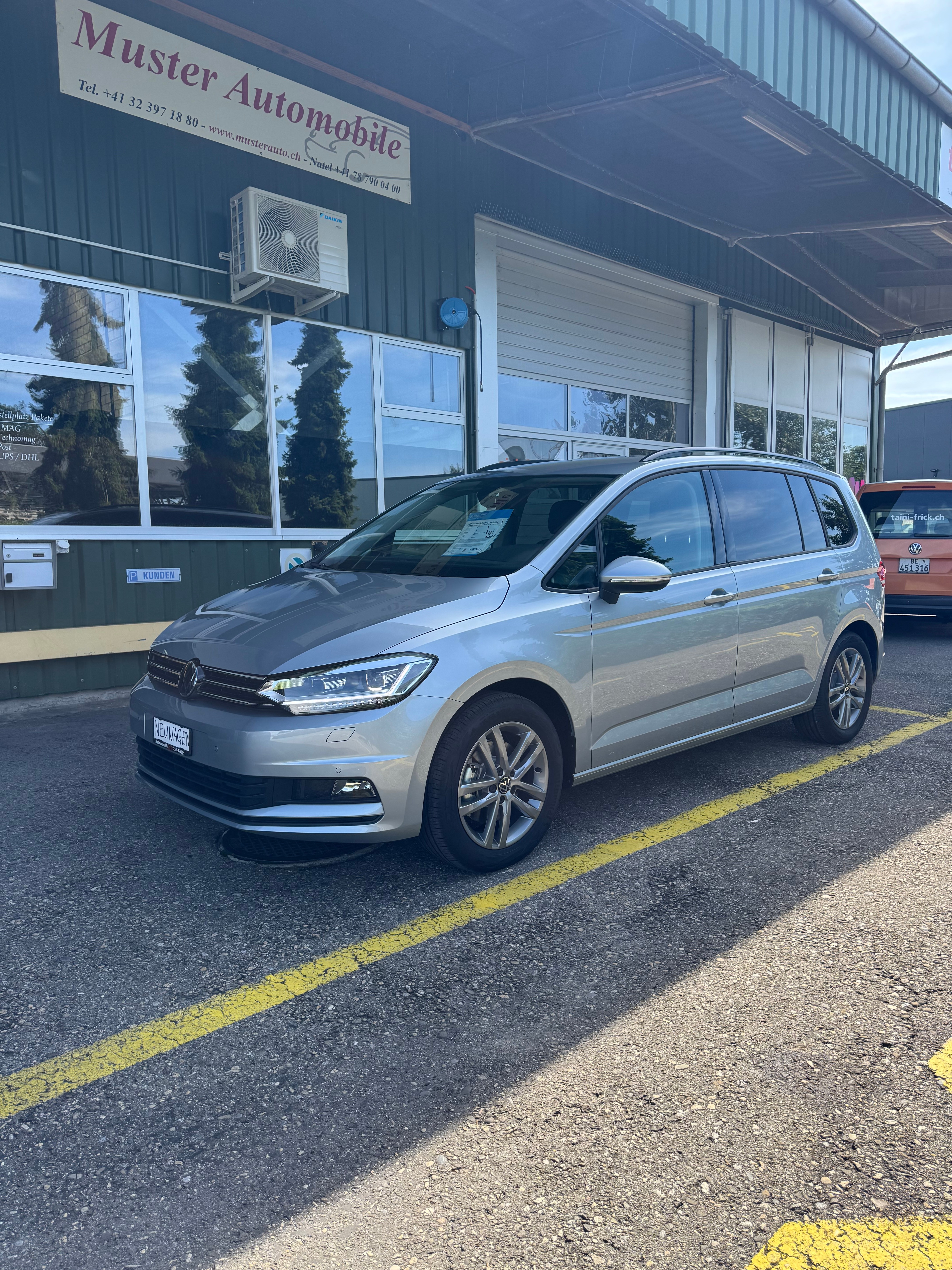 Car photo