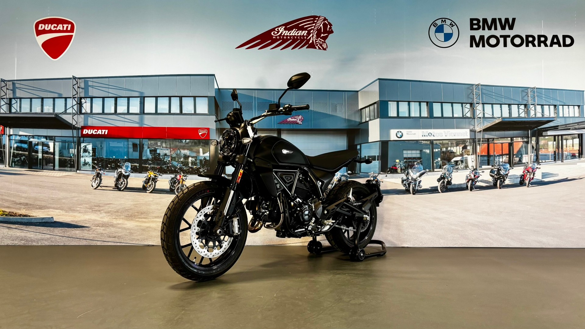 DUCATI SCRAMBLER ICON DARK-showroom-element-2