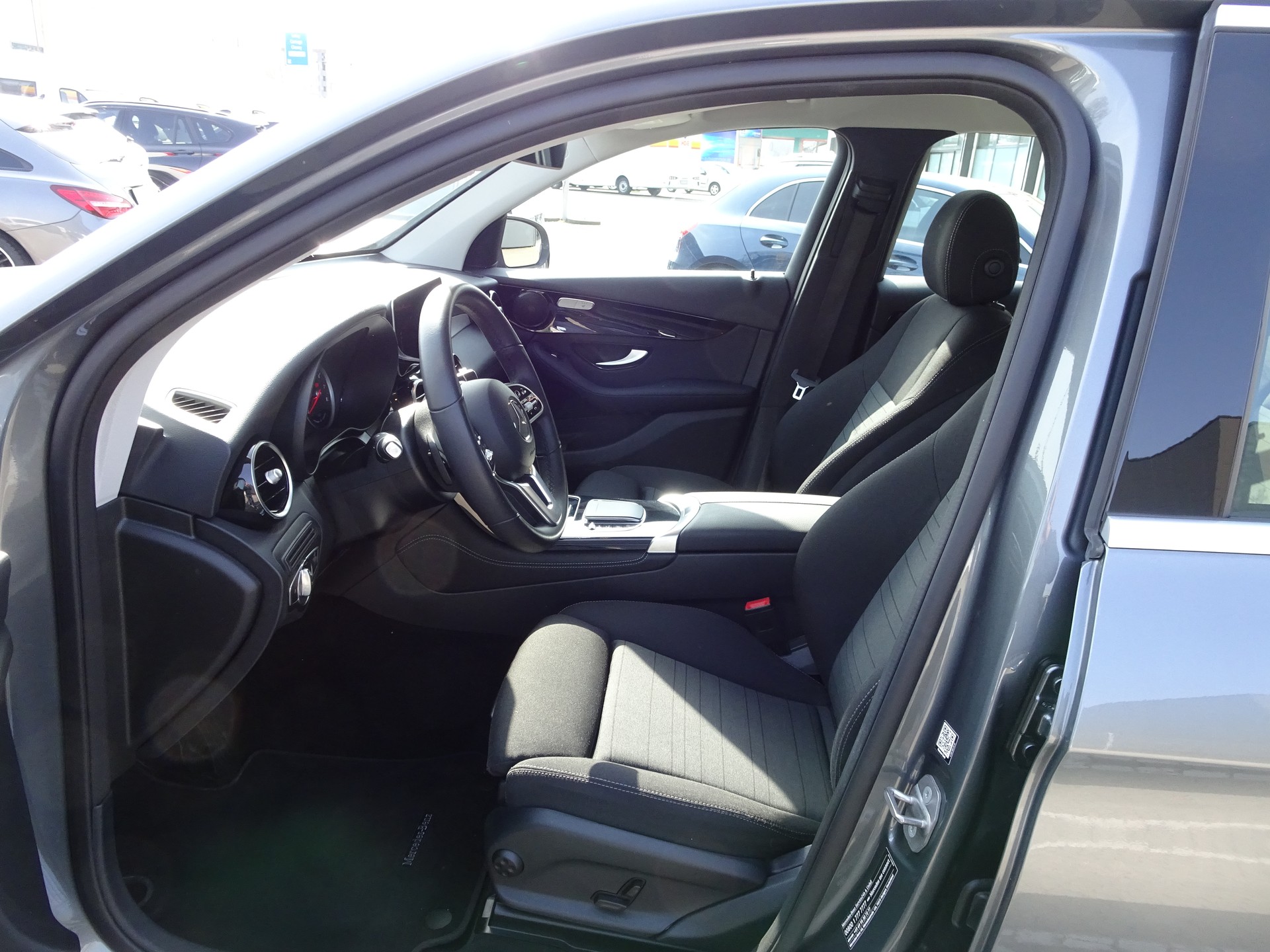 MERCEDES-BENZ GLC 200 4Matic 9G-Tronic-image-6