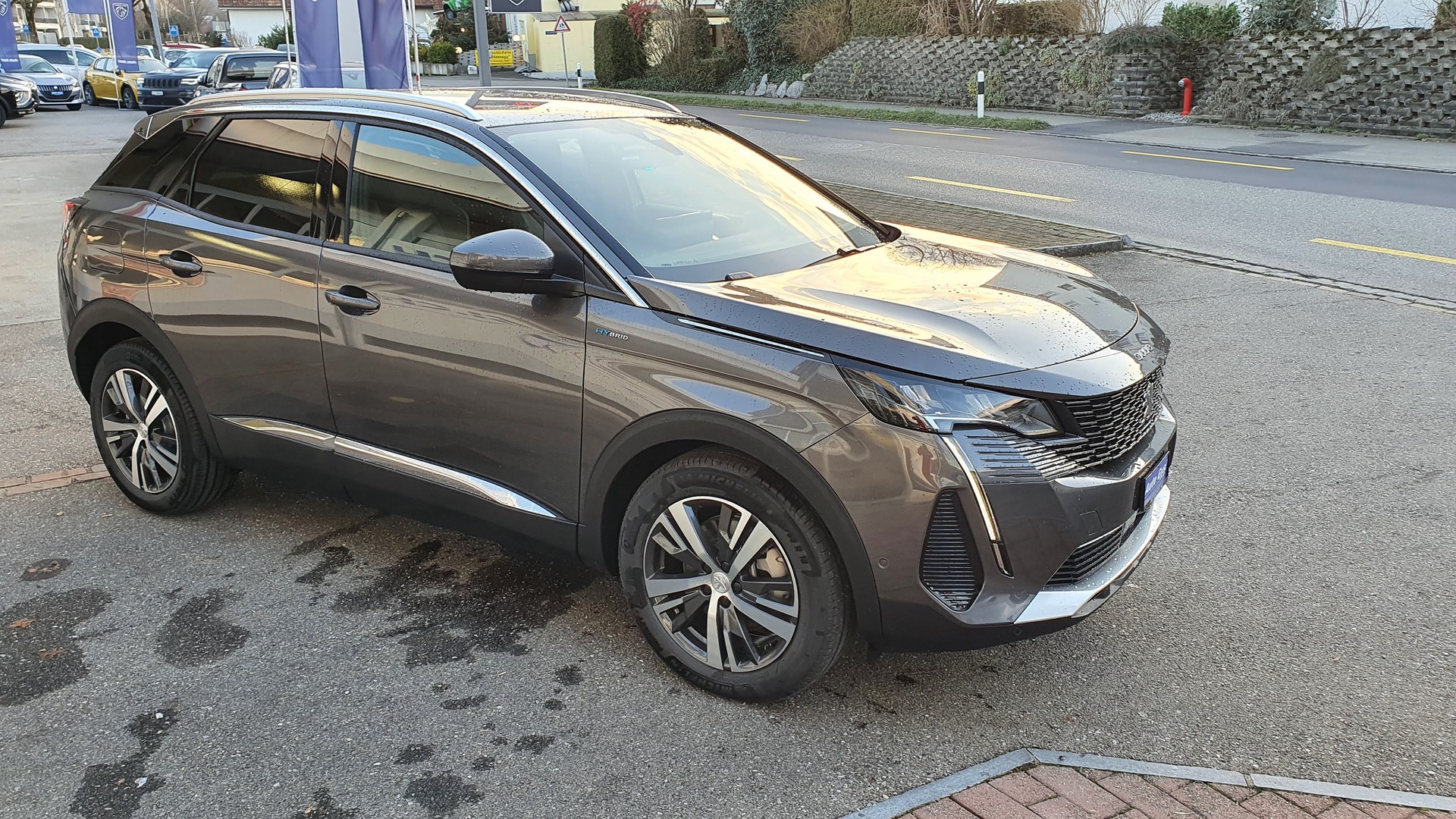 PEUGEOT 3008 225e Hybrid2 Allure Pack EAT8 Helvetia-image-6