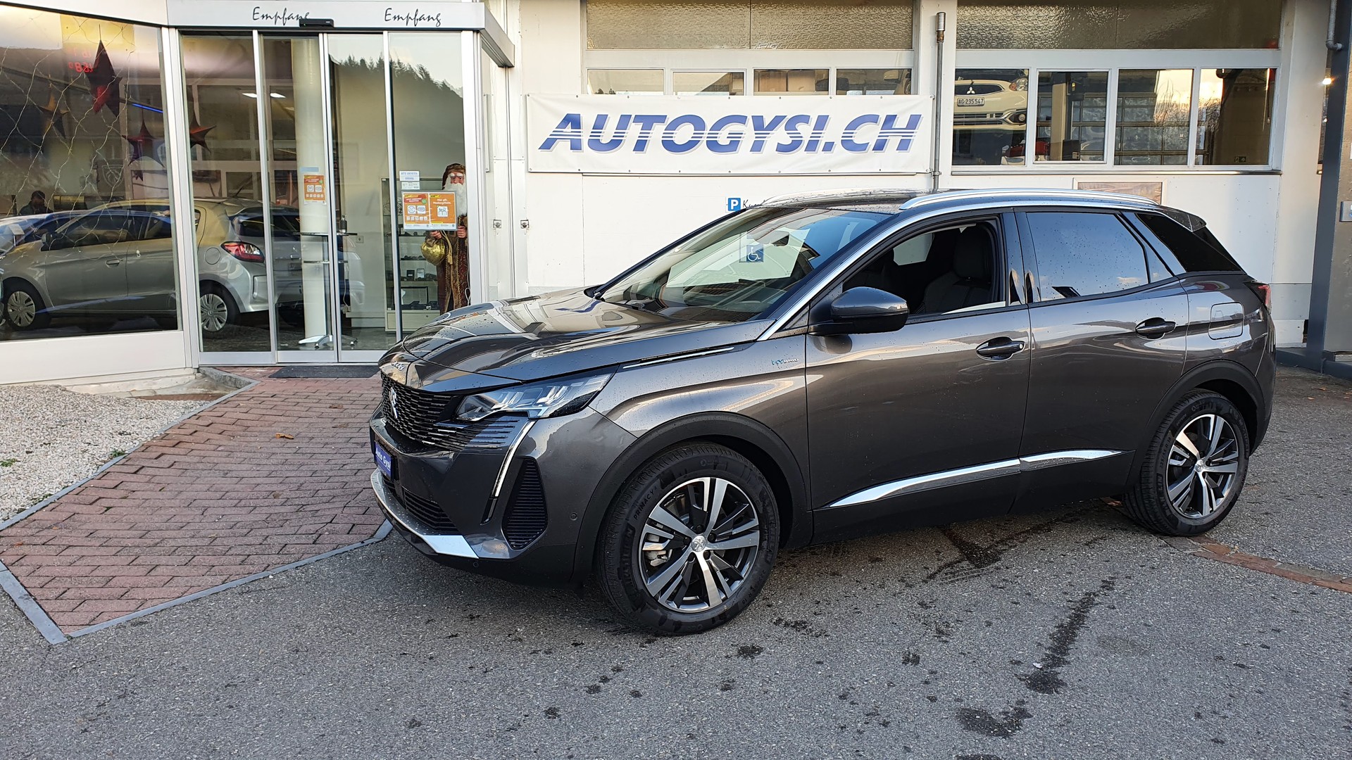 PEUGEOT 3008 225e Hybrid2 Allure Pack EAT8 Helvetia-image-8