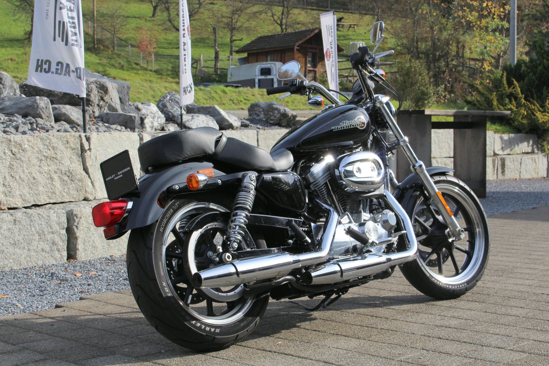 HARLEY-DAVIDSON XL 883 L Sportster Super Low ABS-showroom-element-2