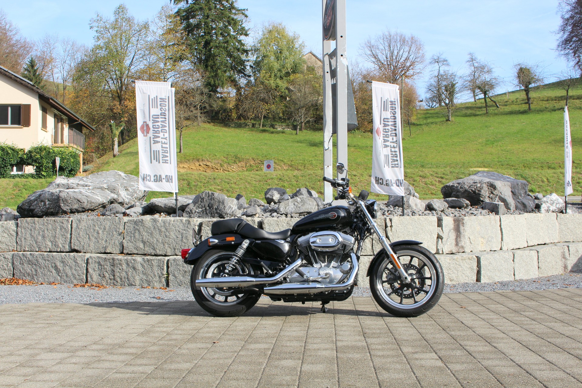 HARLEY-DAVIDSON XL 883 L Sportster Super Low ABS-image-4