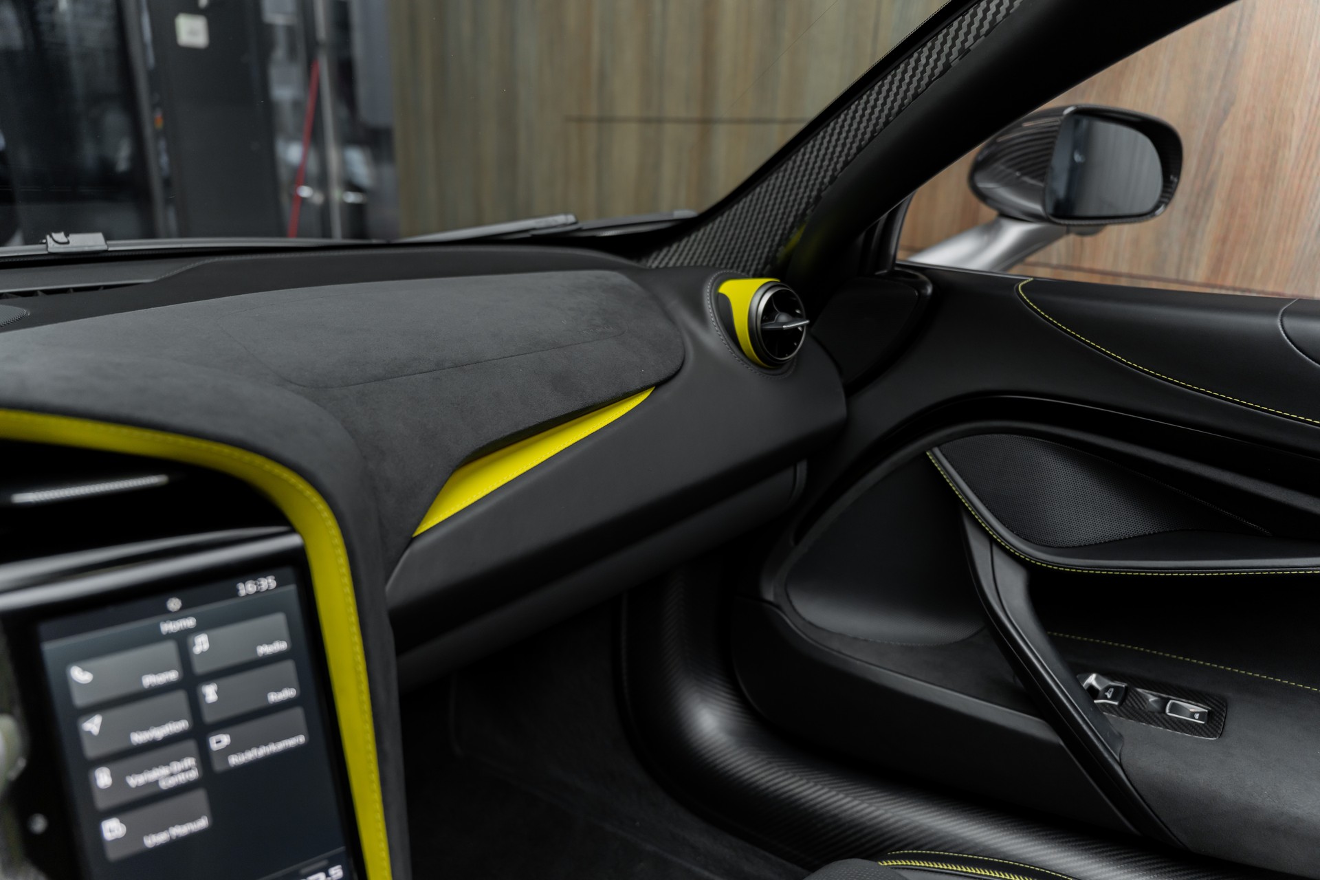 McLAREN 720S Spider Performance 4.0 V8 SSG-image-12