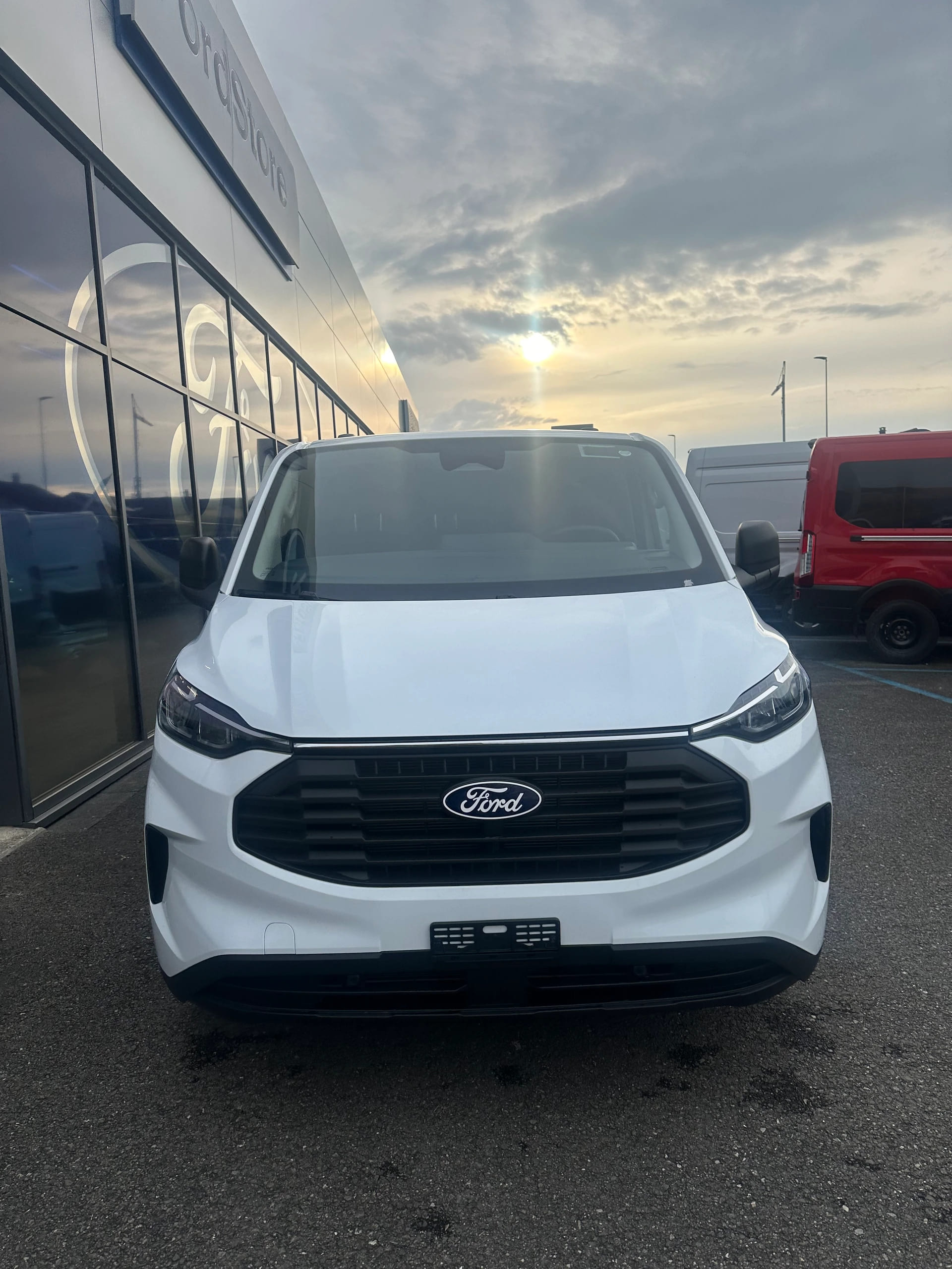 FORD Transit Custom Van 320 L2 2.0 EcoBl Trend/136CV/Aut.-image-7