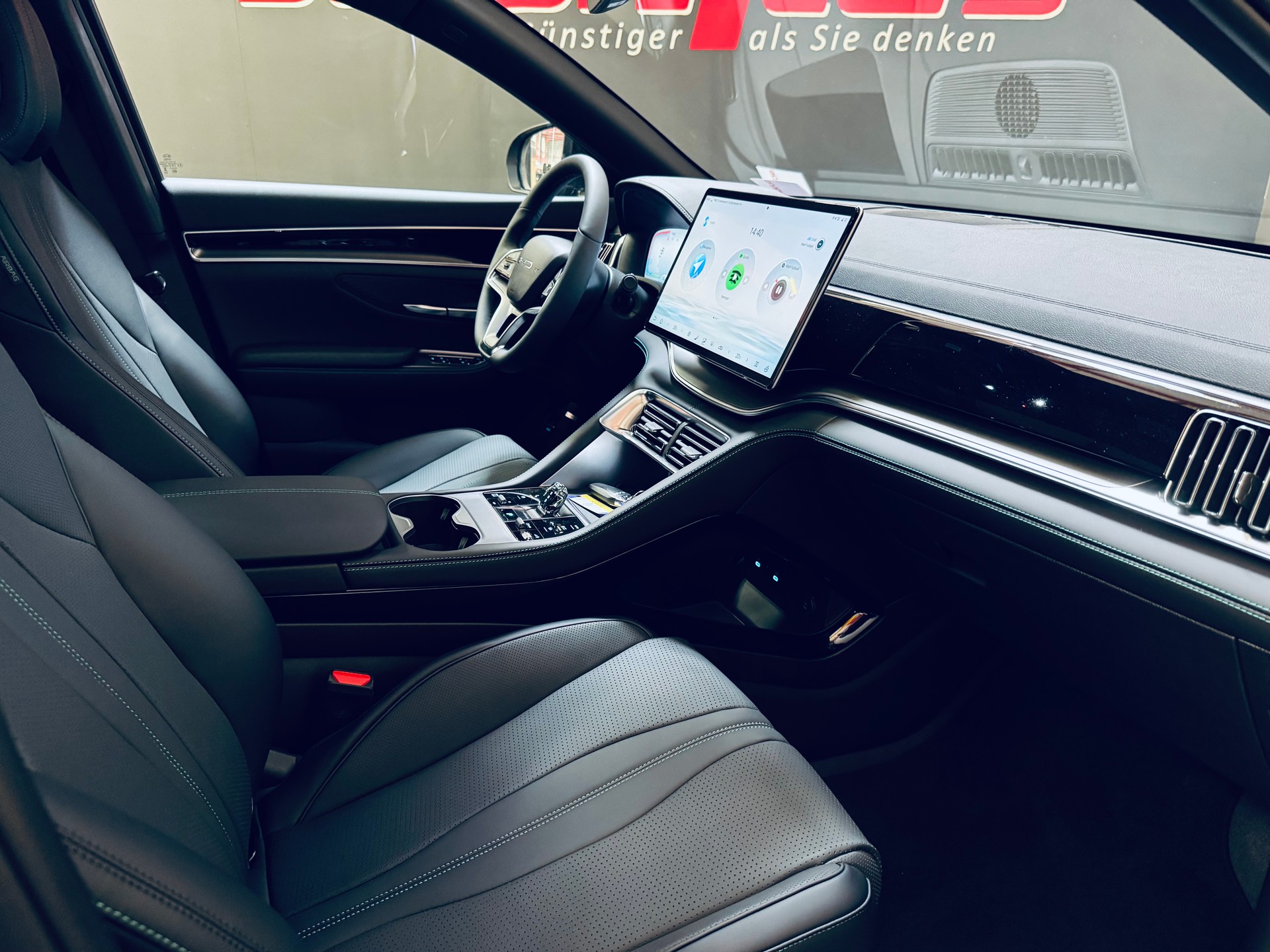 BYD Seal U DM-i Design AWD-image-16