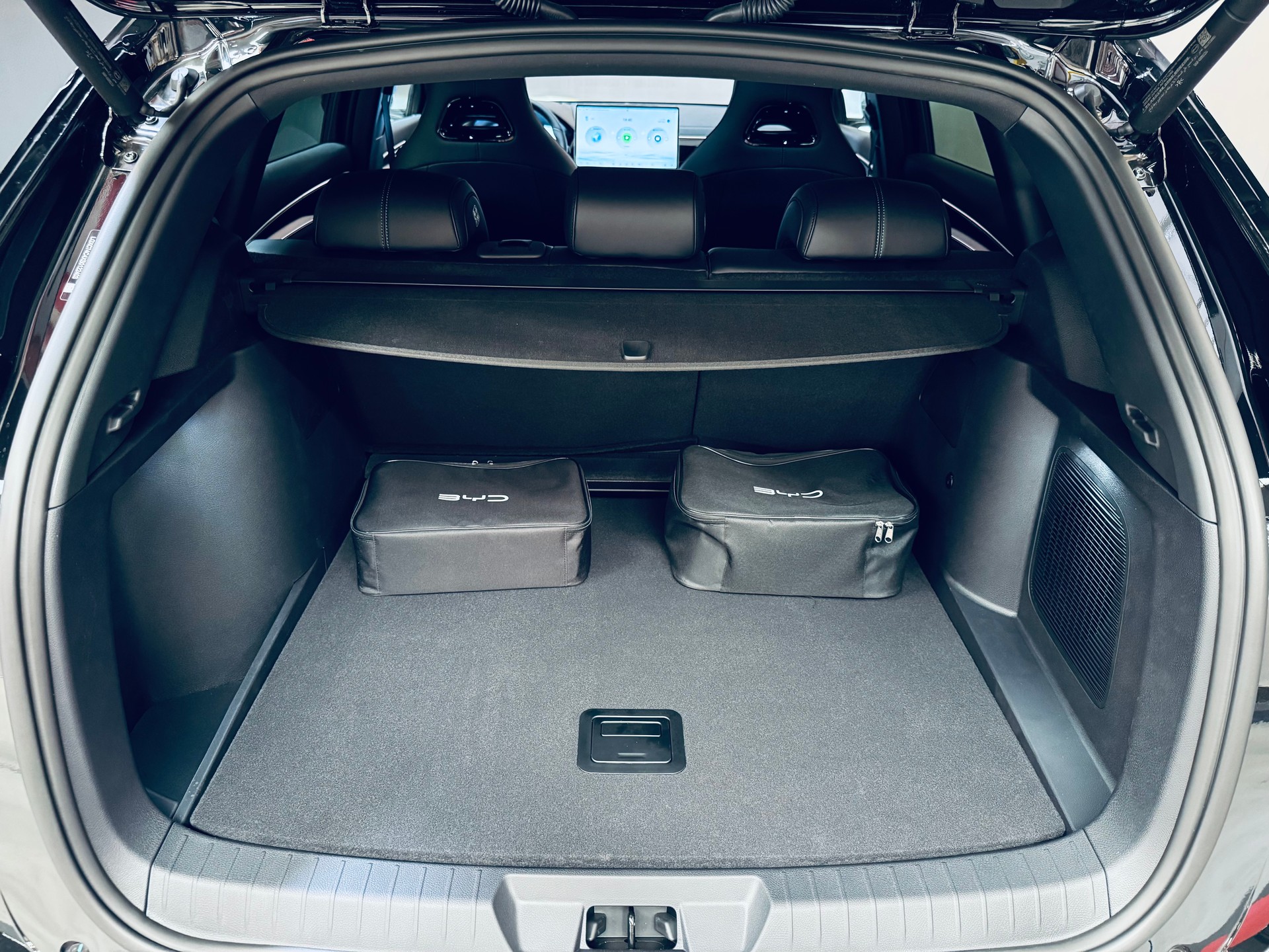 BYD Seal U DM-i Design AWD-image-9