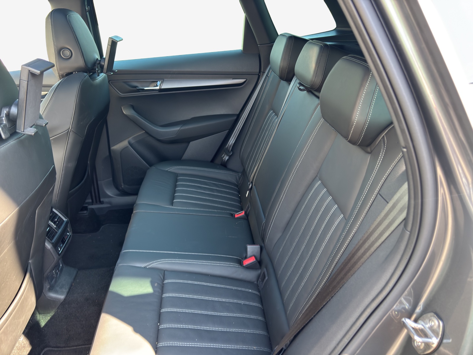 SKODA Karoq 1.5 TSI SportLine DSG-image-11