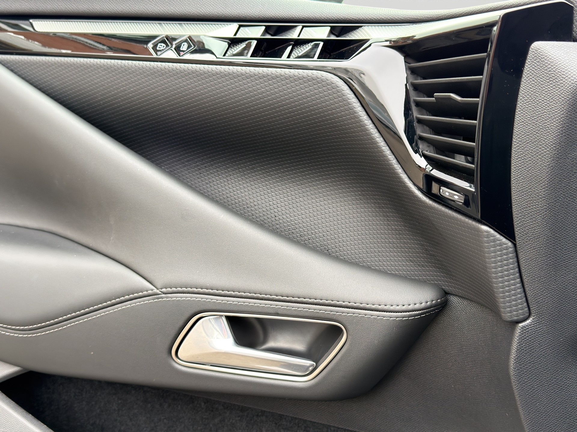 DS AUTOMOBILES DS 4 1.2 Pure Tech Cross Rivoli EAT8-image-10
