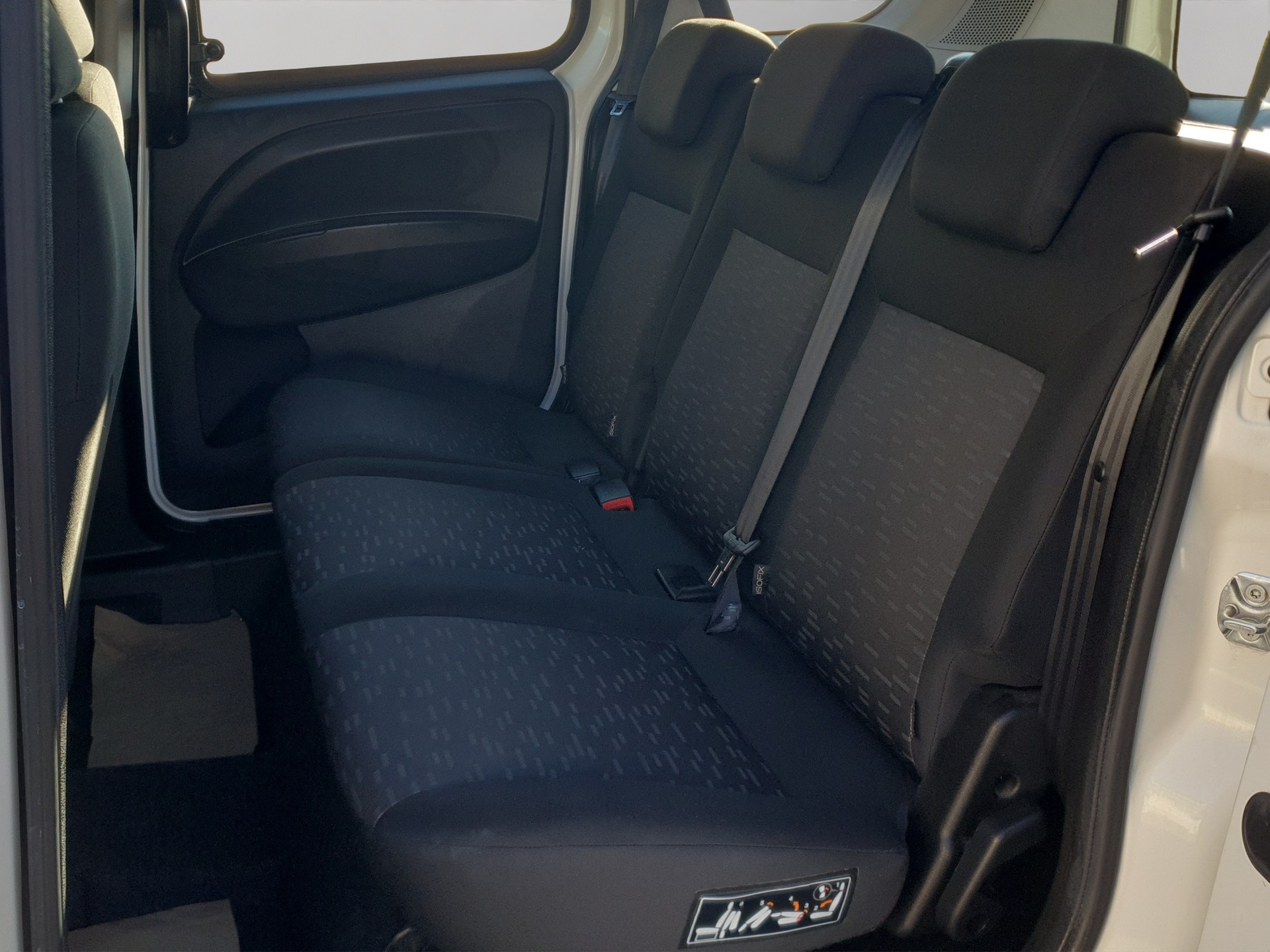 OPEL Combo 1.4 Turbo L1H1-image-14