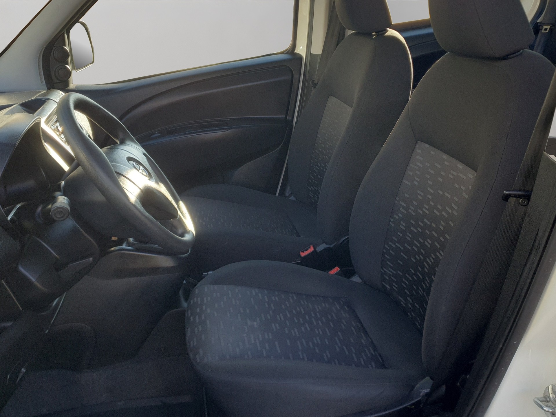 OPEL Combo 1.4 Turbo L1H1-image-10