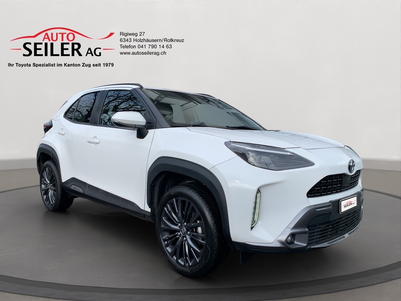 TOYOTA Yaris Cross 1.5 Elegant e-CVT AWDi-showroom-element-1