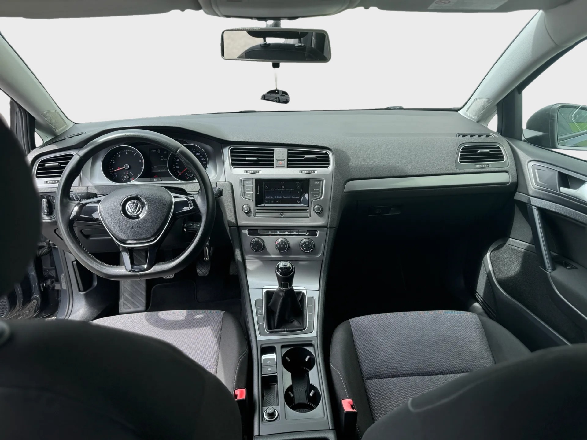 VW Golf 1.2 TSI Sport-image-7