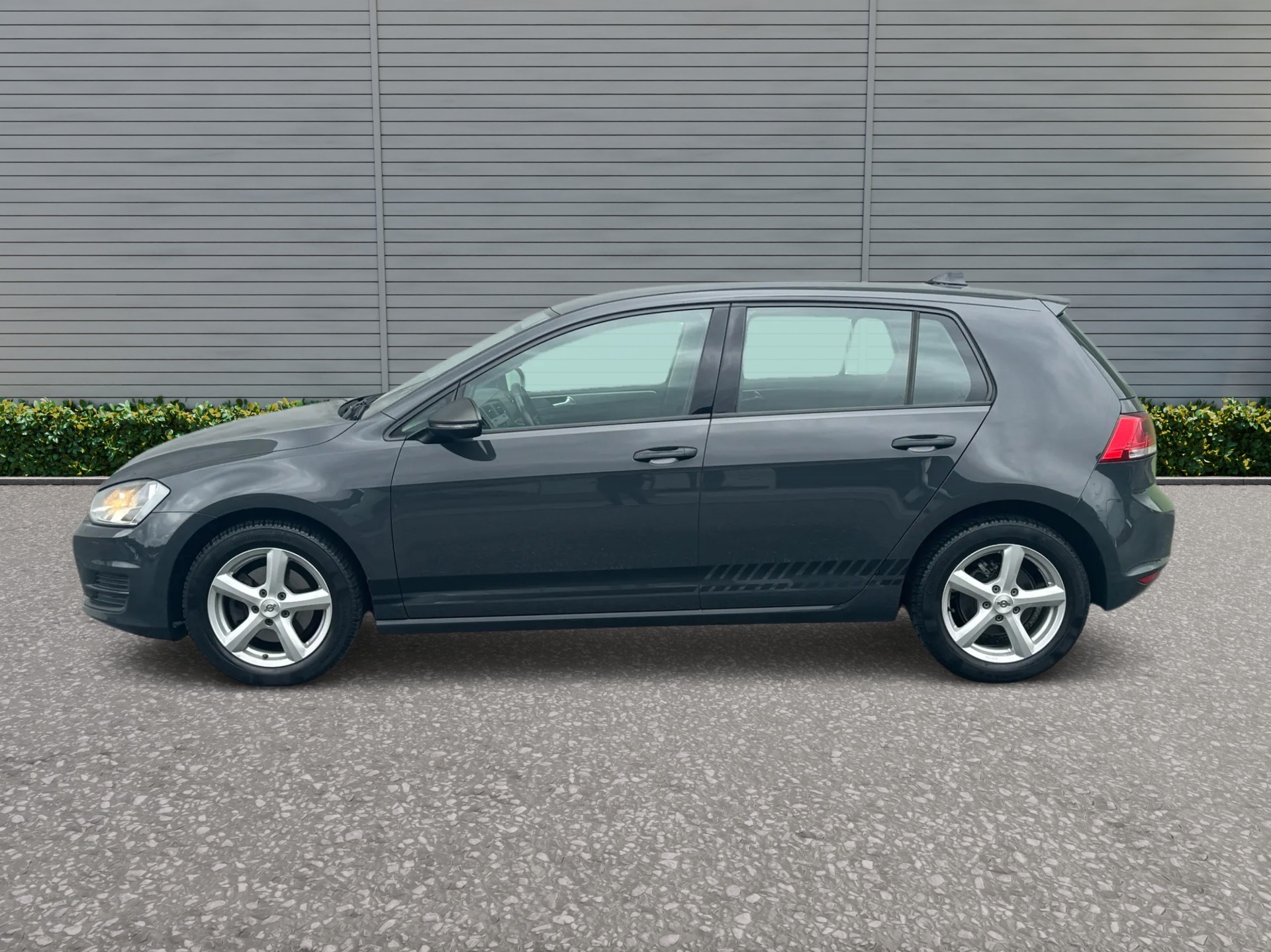 VW Golf 1.2 TSI Sport-image-2