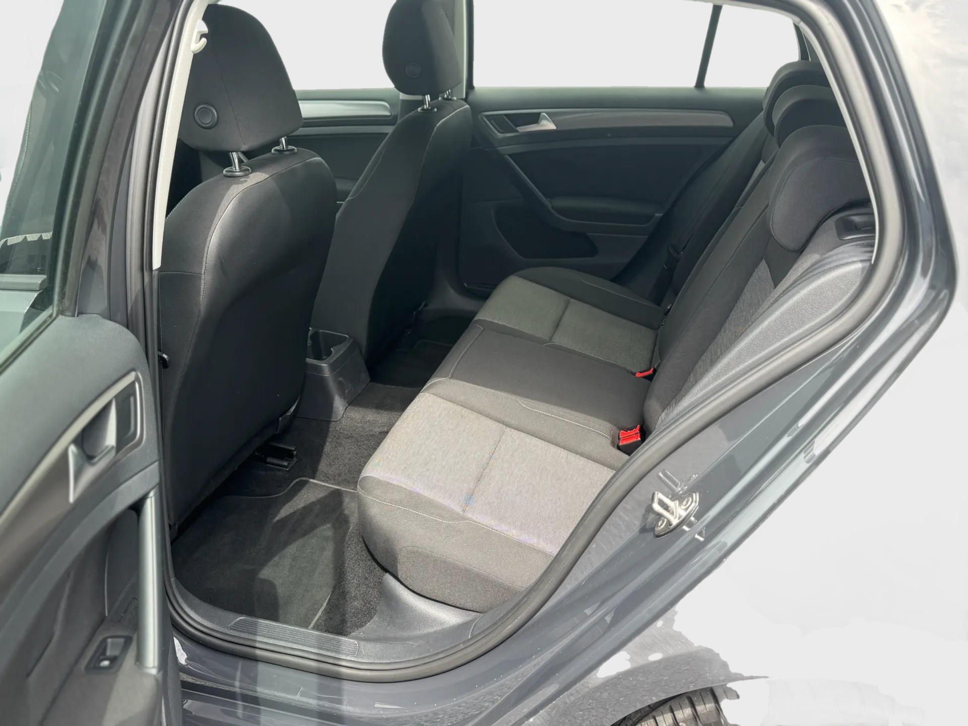 VW Golf 1.2 TSI Sport-image-9