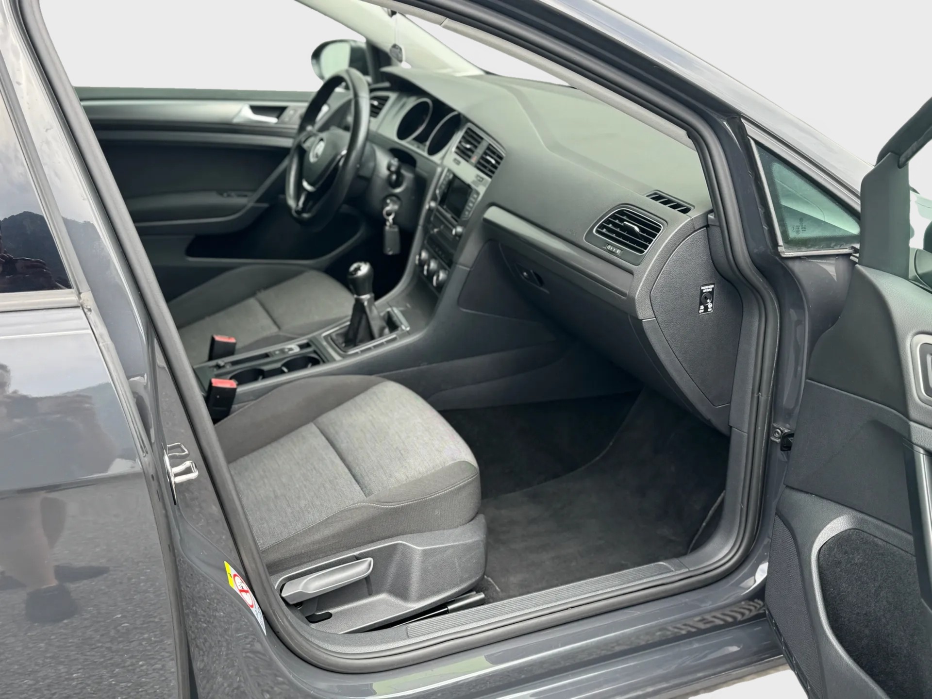 VW Golf 1.2 TSI Sport-image-6