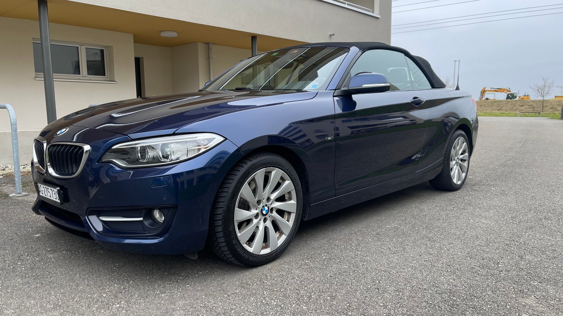 BMW 220i Sport Line Steptronic (ab MFK)-image-1