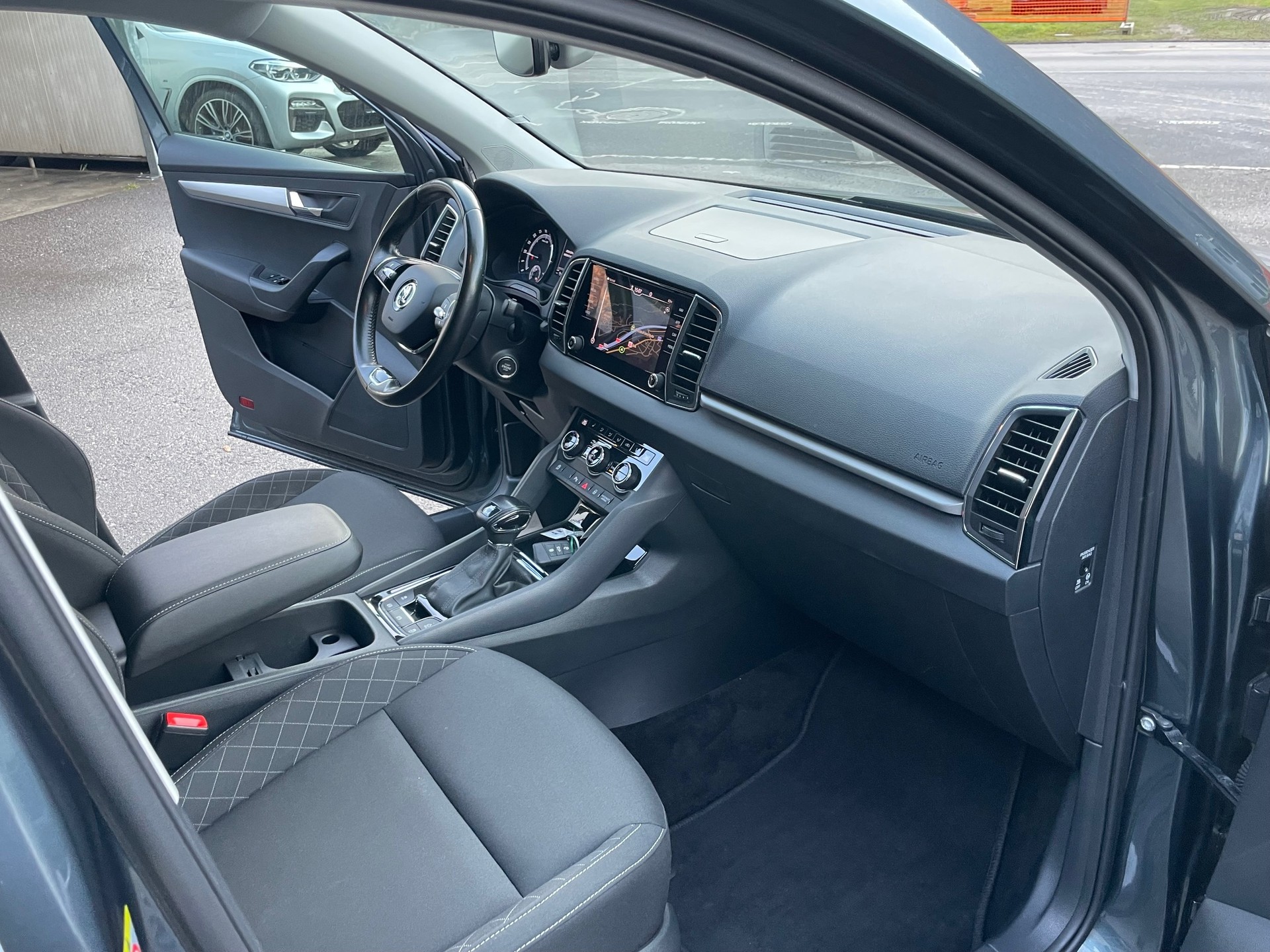 SKODA Karoq 2.0 TDI CR Clever 4x4 DSG-image-12