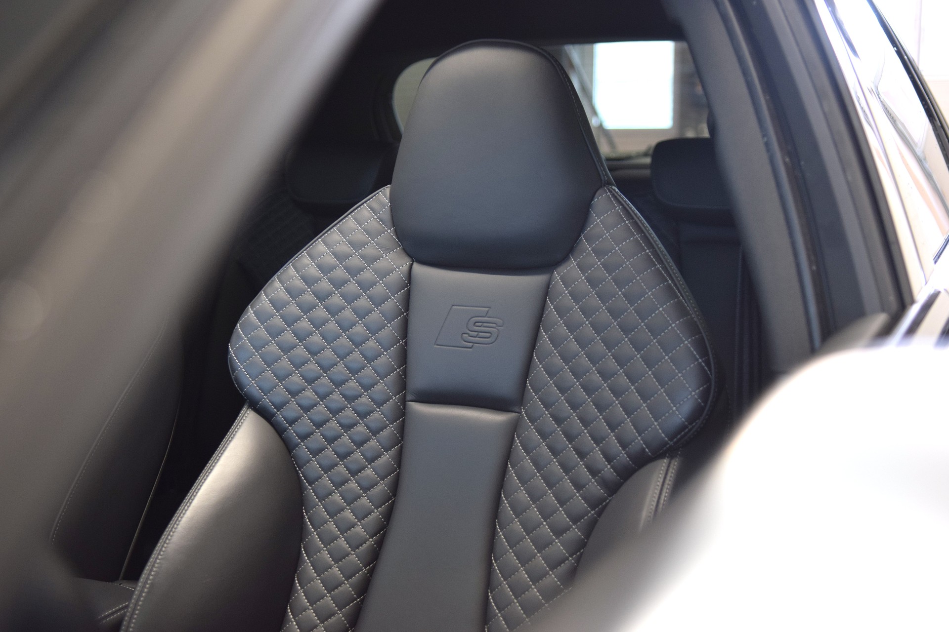 AUDI S3 Sportback 2.0 TFSI quattro S-tronic-image-7