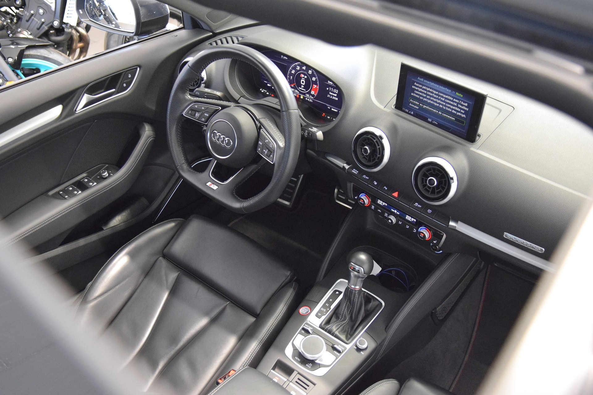AUDI S3 Sportback 2.0 TFSI quattro S-tronic-image-10