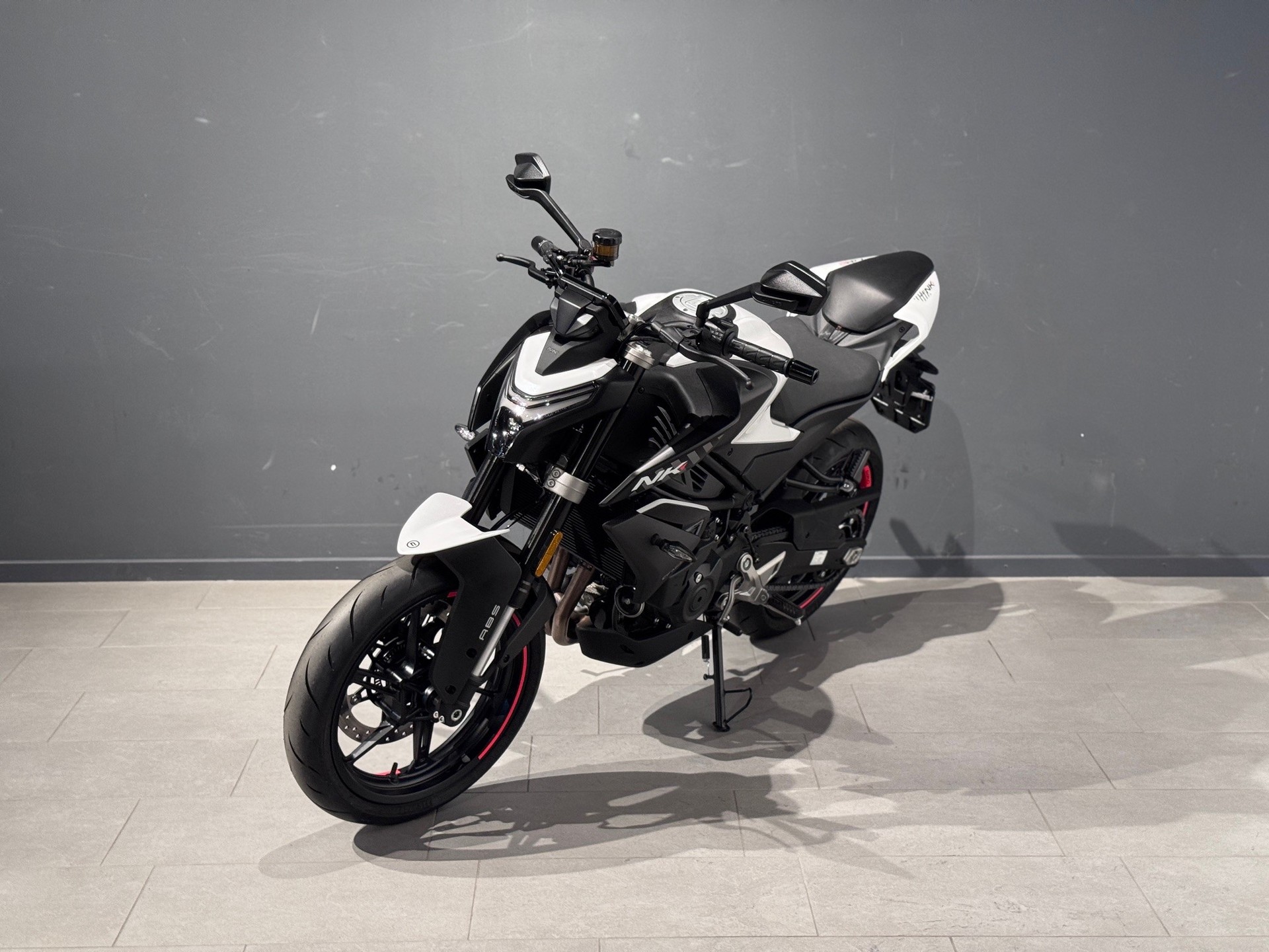 CF MOTO 450NK-showroom-element-2