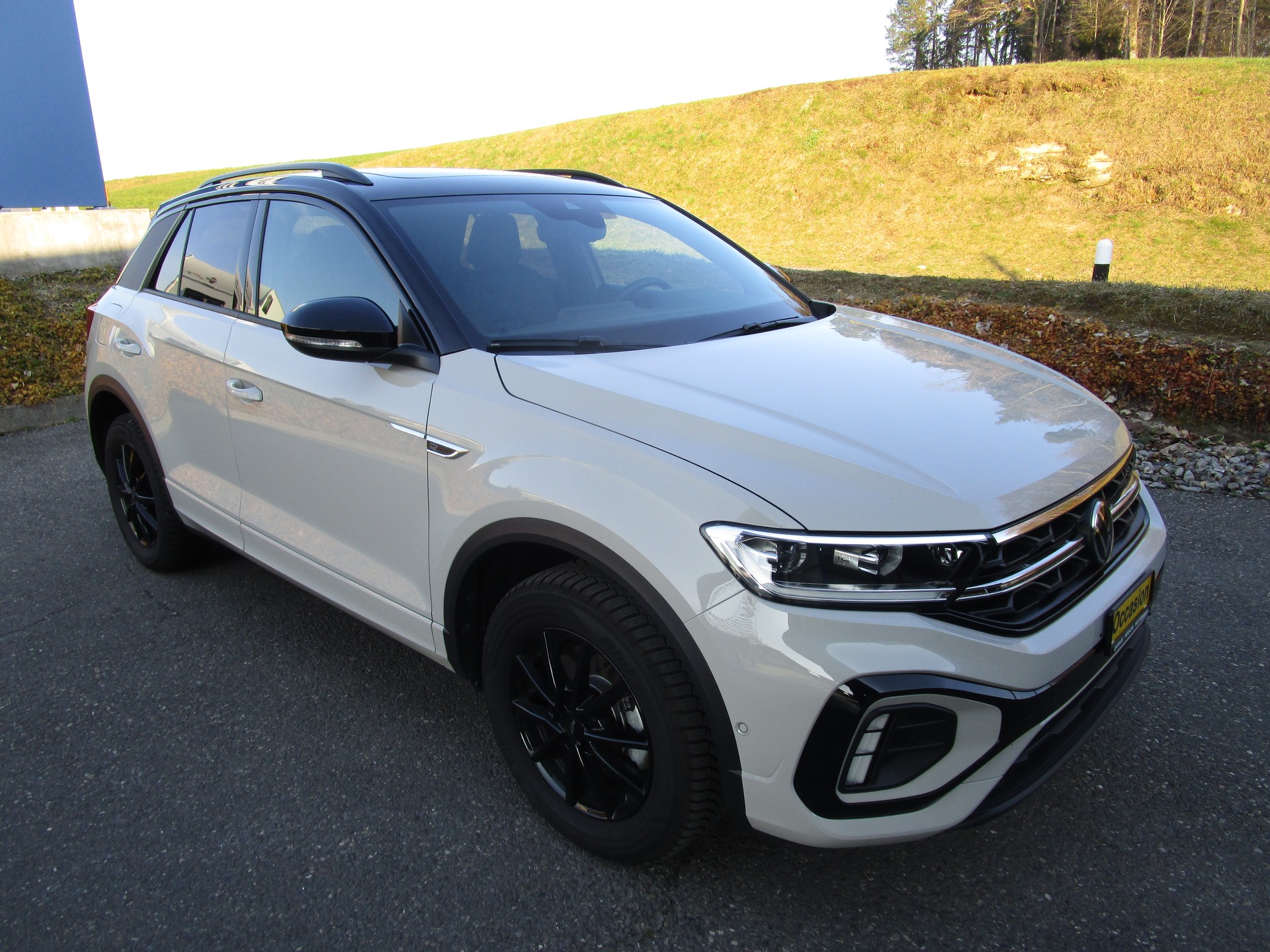 VW T-Roc 1.5 TSI EVO R-Line DSG-image-1