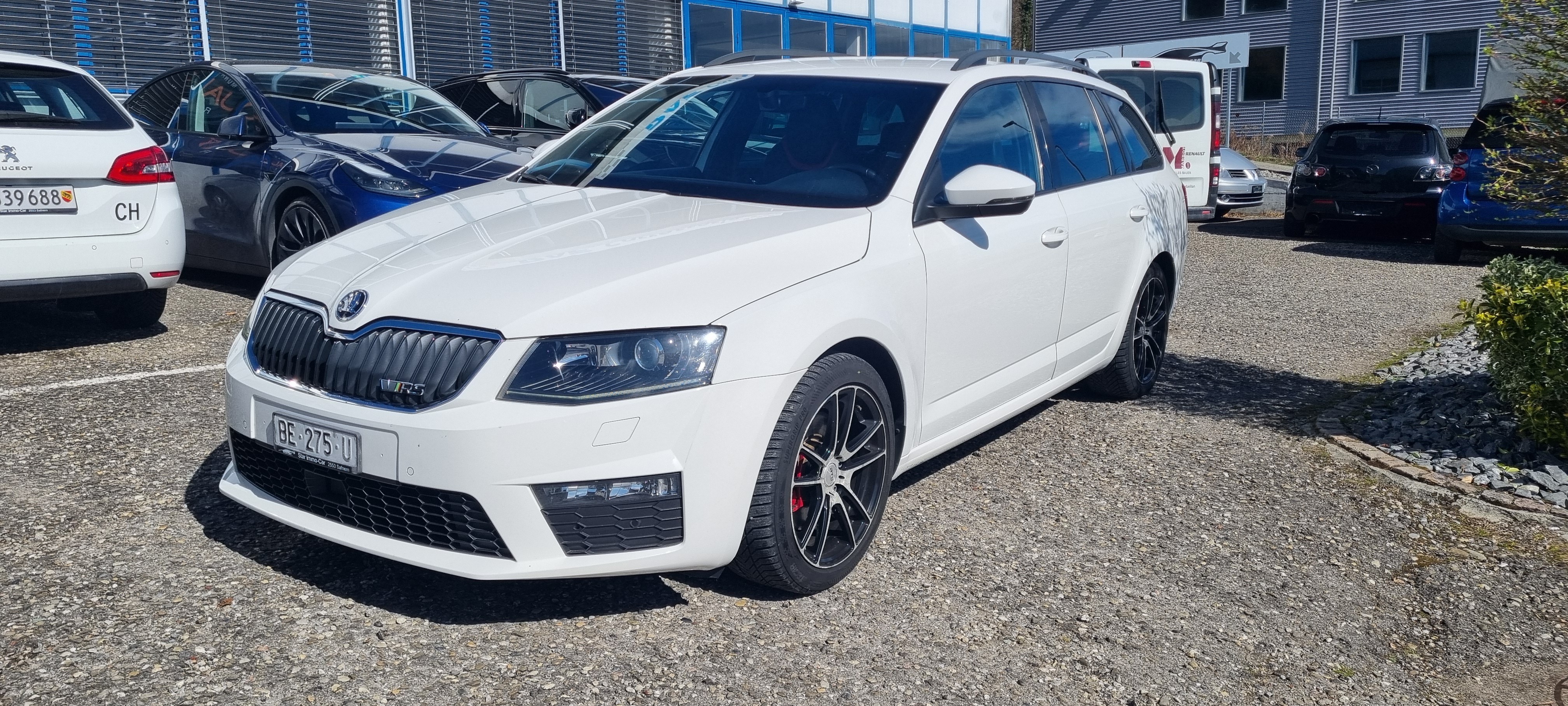 Car photo