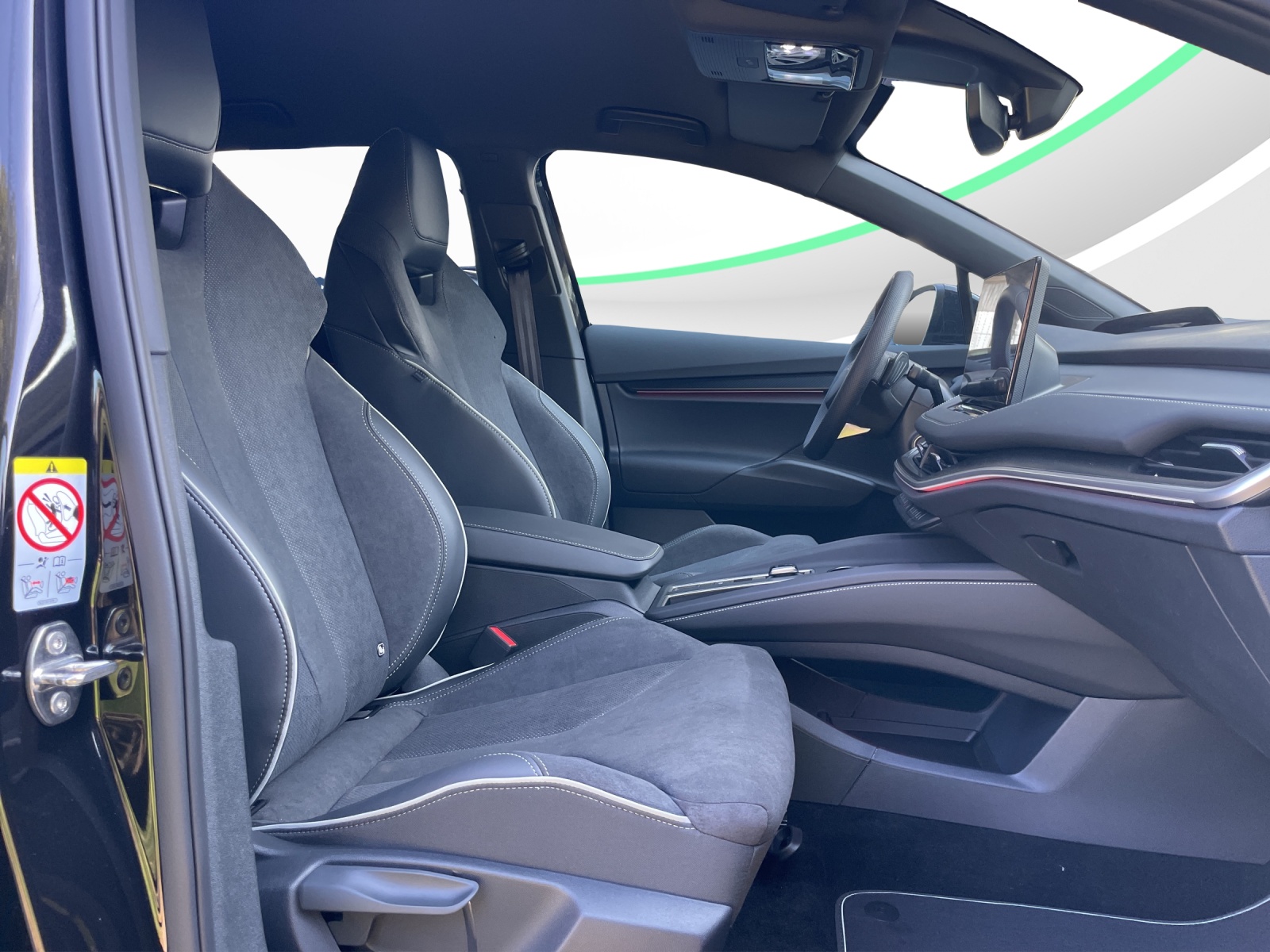 SKODA Enyaq 85 Sportline-image-12