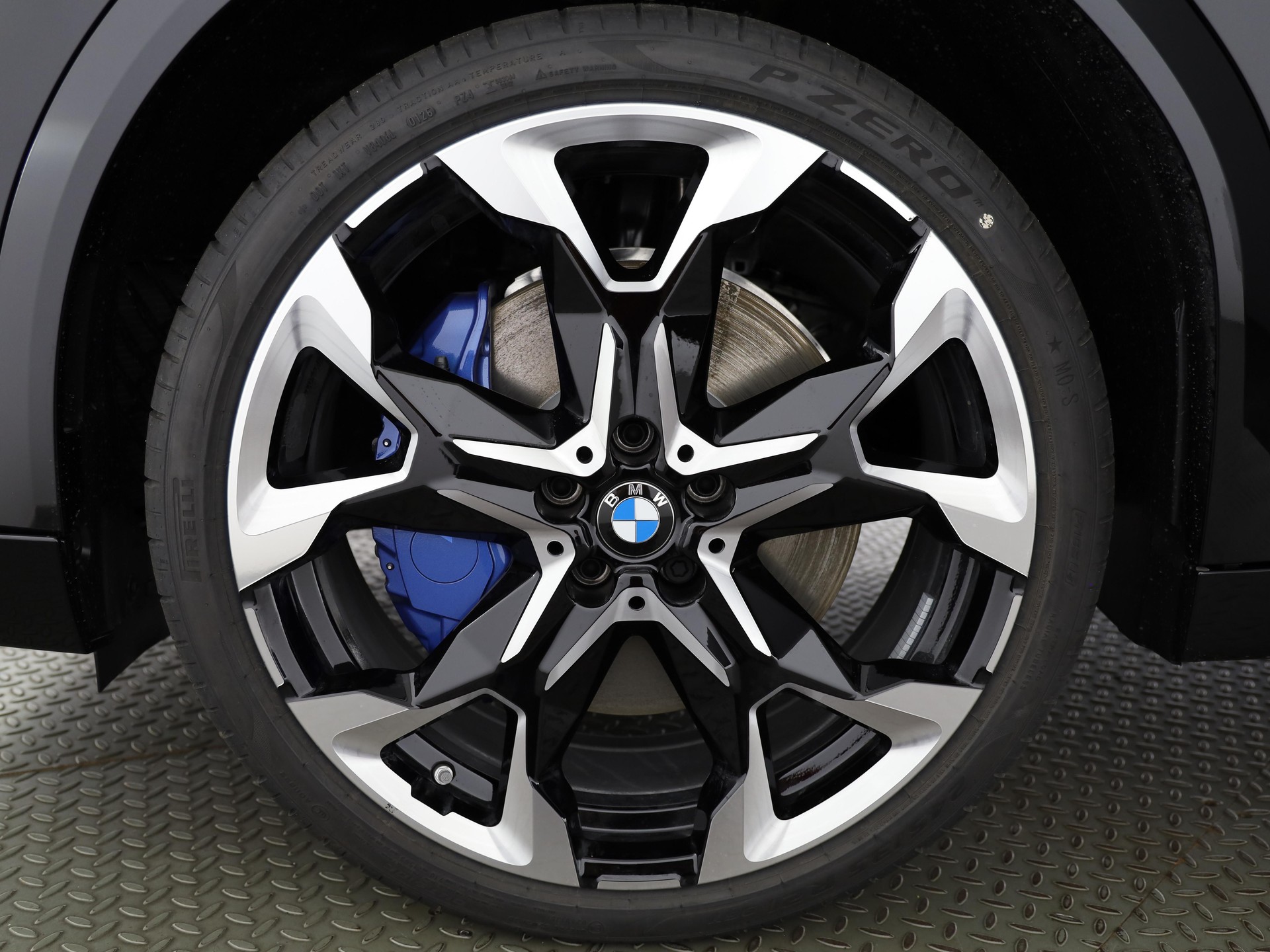 BMW X2 M35i-image-7