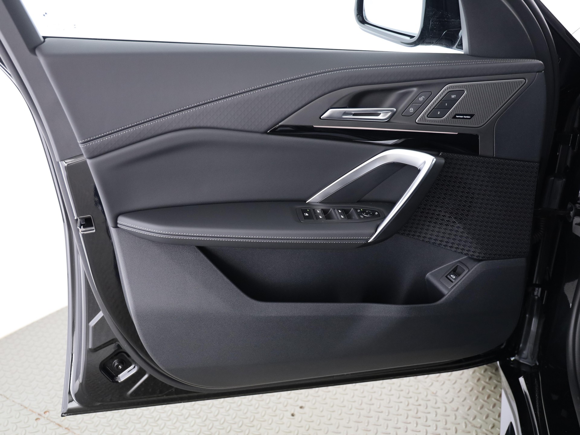 BMW X2 M35i-image-11