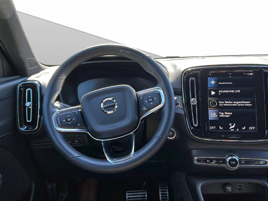 VOLVO XC40 1.5 T4 PiH R-Design-image-8