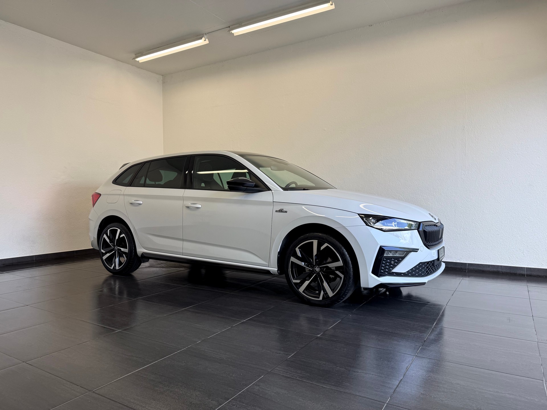 SKODA Scala 1.0 TSI Monte Carlo DSG-image-0