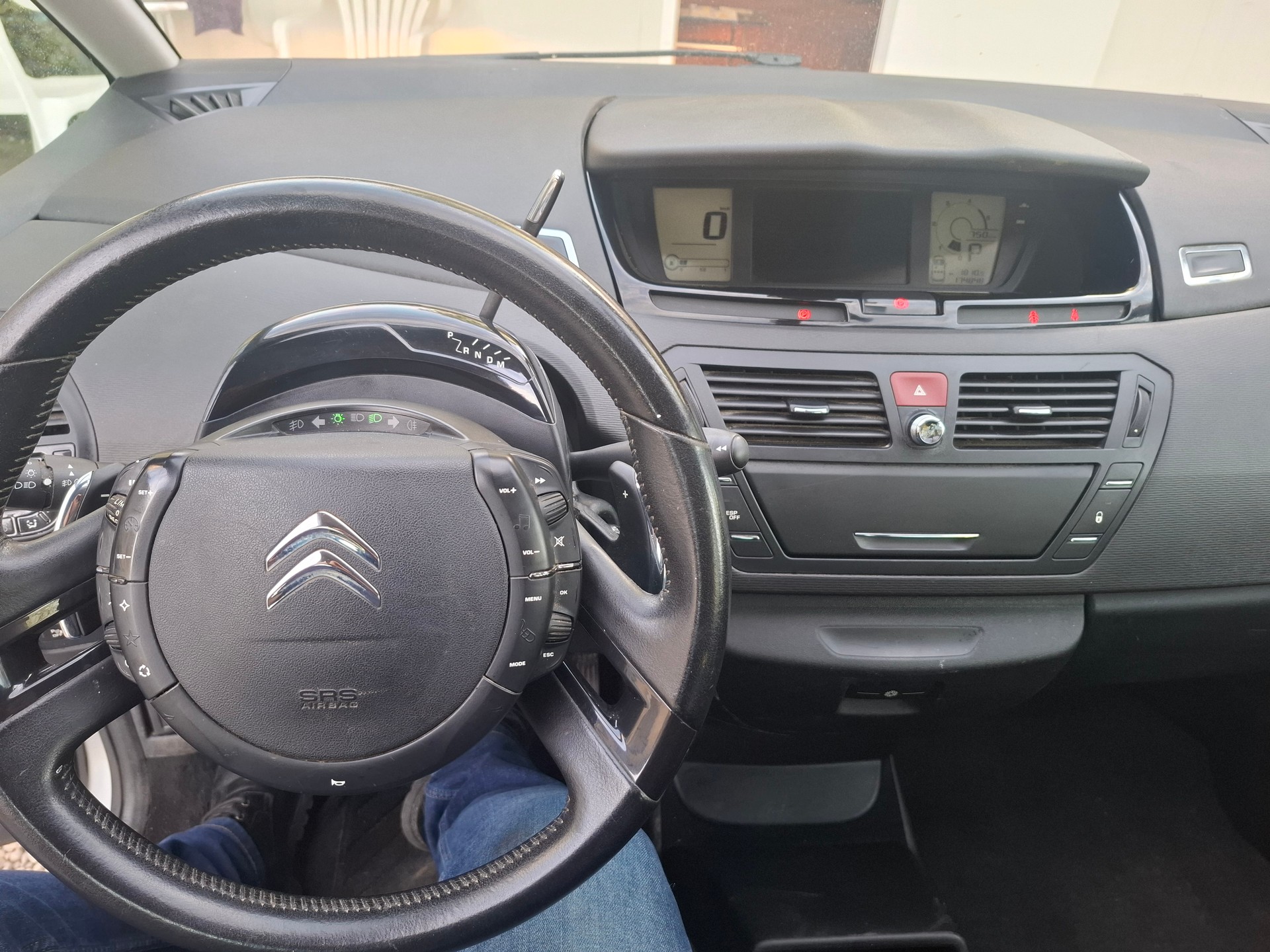 CITROEN Grand C4 Picasso 2.0 HDI Exclusive Automatic-image-11