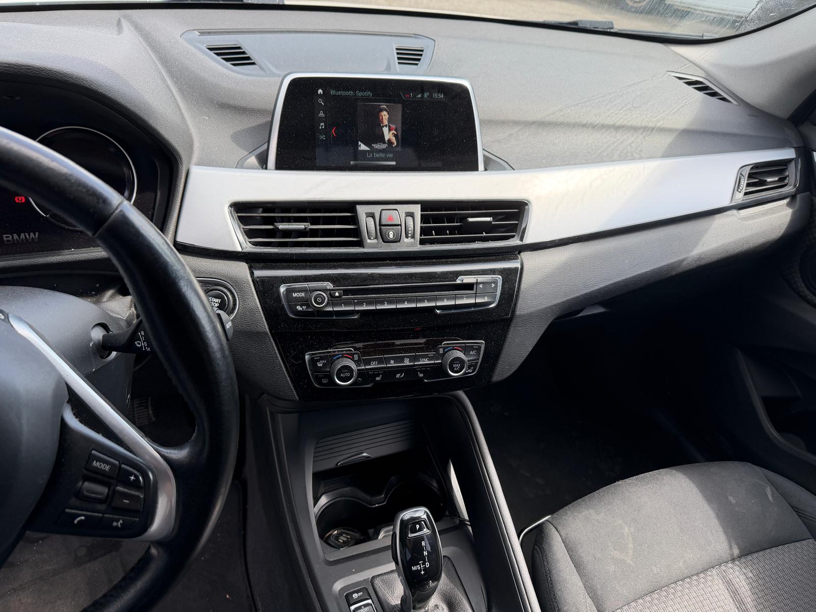 BMW X1 xDrive 18d Steptronic-image-6
