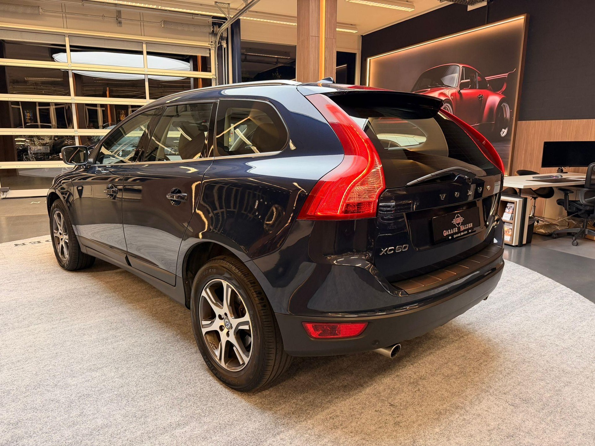 VOLVO XC60 2.4 D5 Summum AWD-image-5