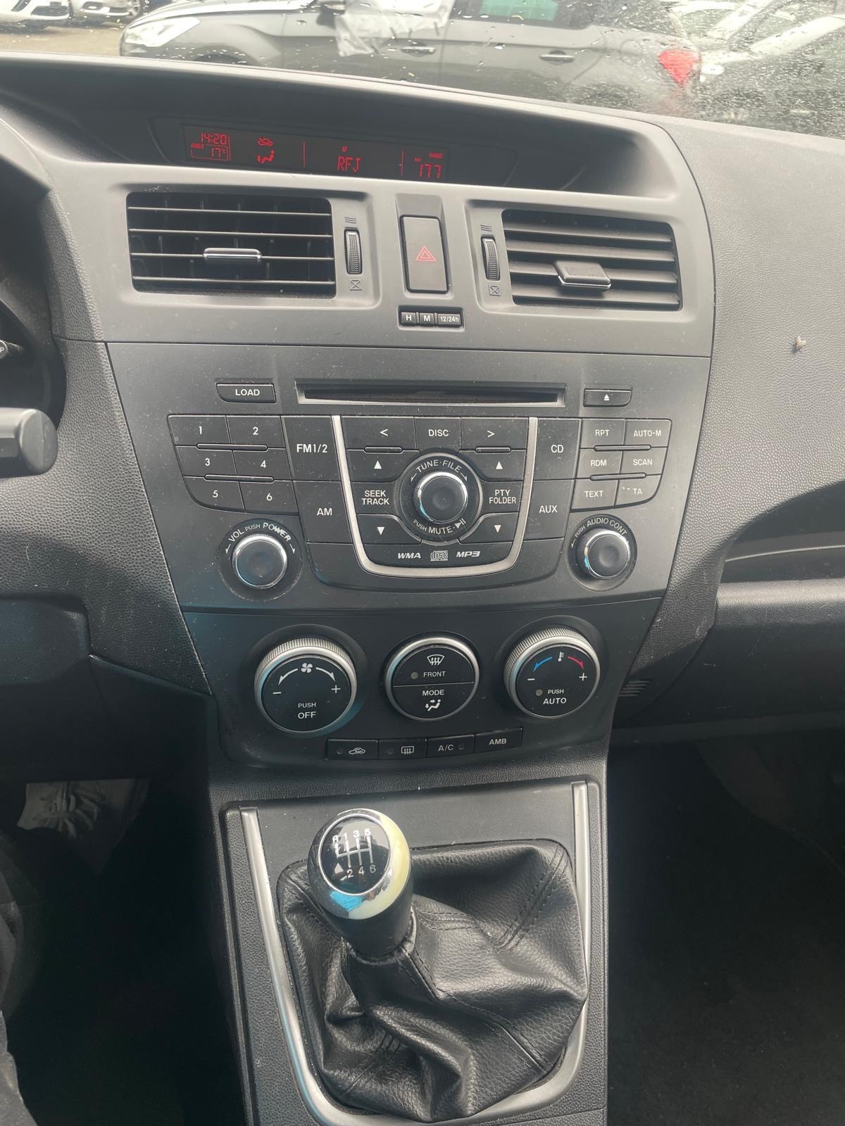 MAZDA 5 1.6 16V CD Exclusive-image-12