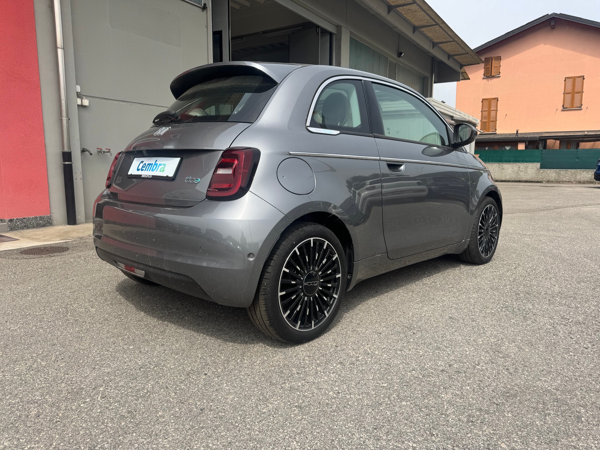 FIAT 500 e La Prima-image-3