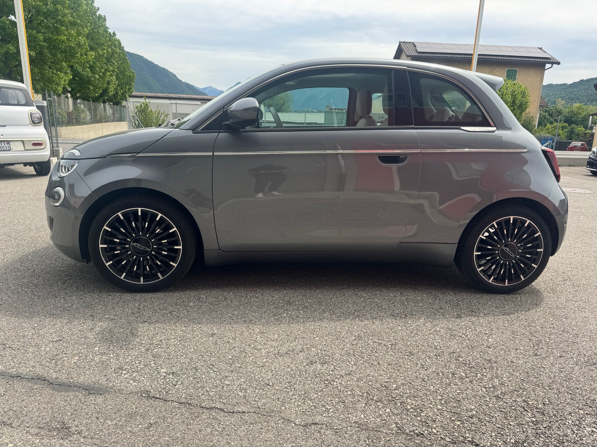 FIAT 500 e La Prima-image-1