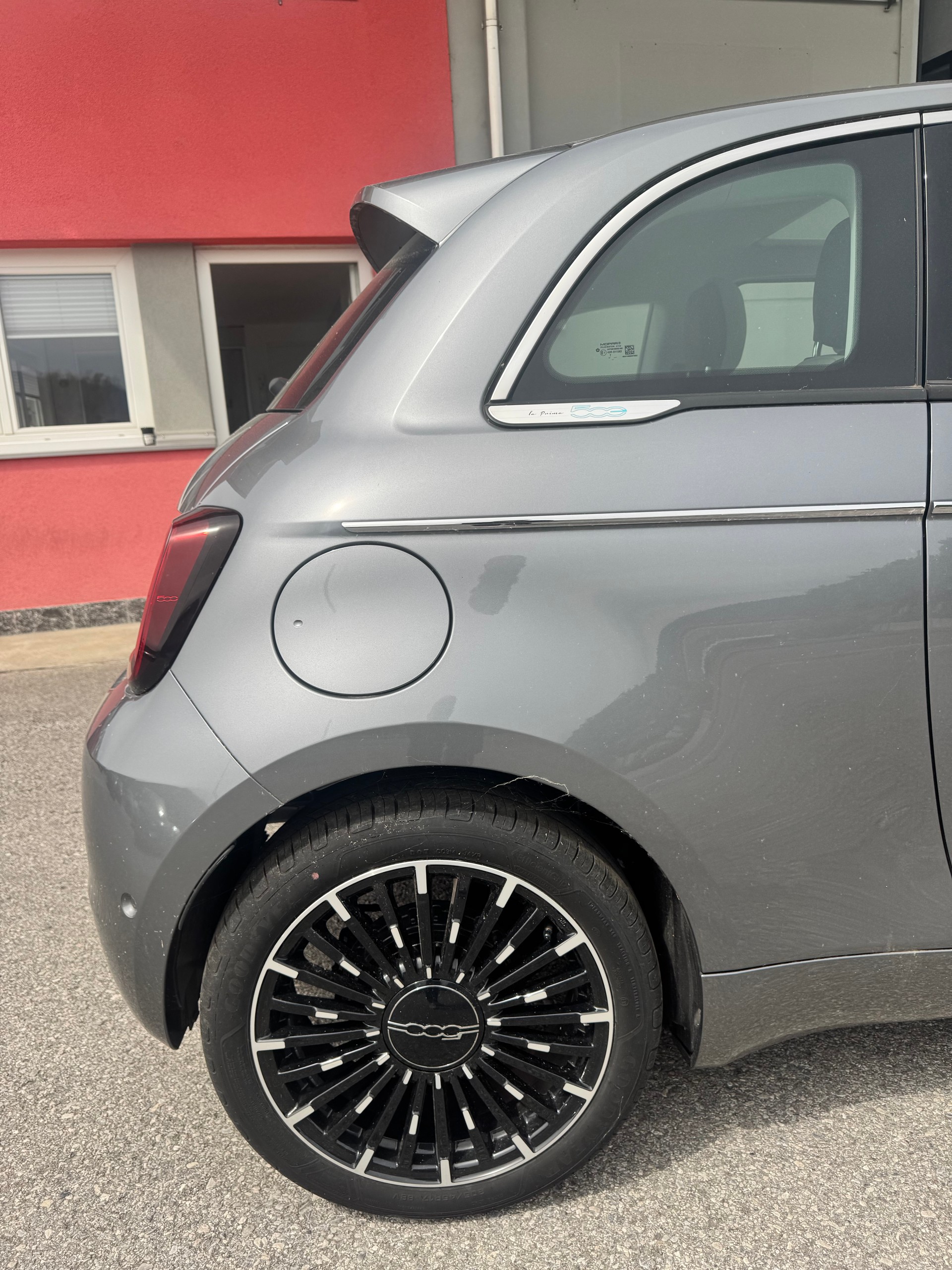FIAT 500 e La Prima-image-5