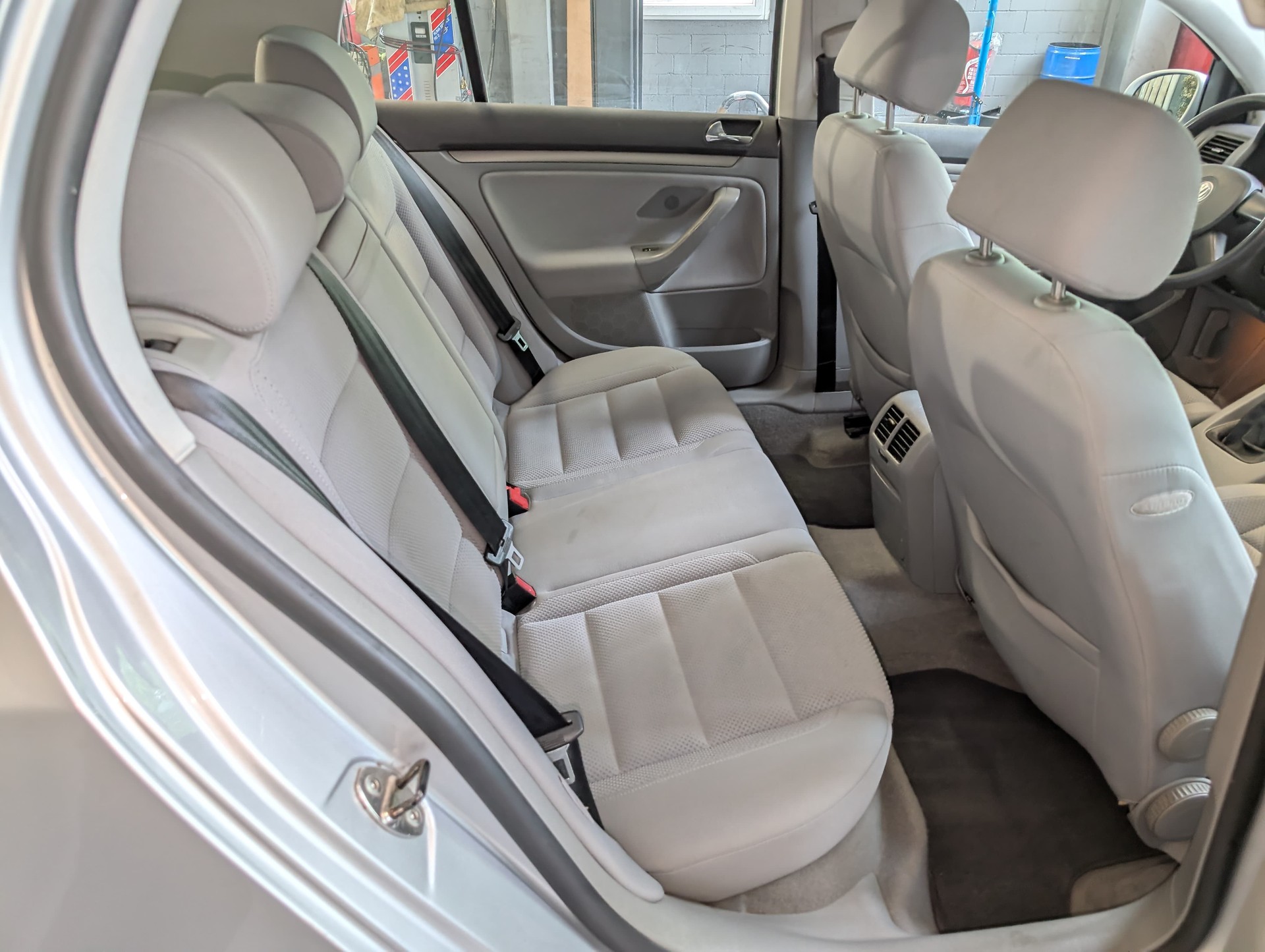 VW Golf 1.6 FSI Comfortline-image-11