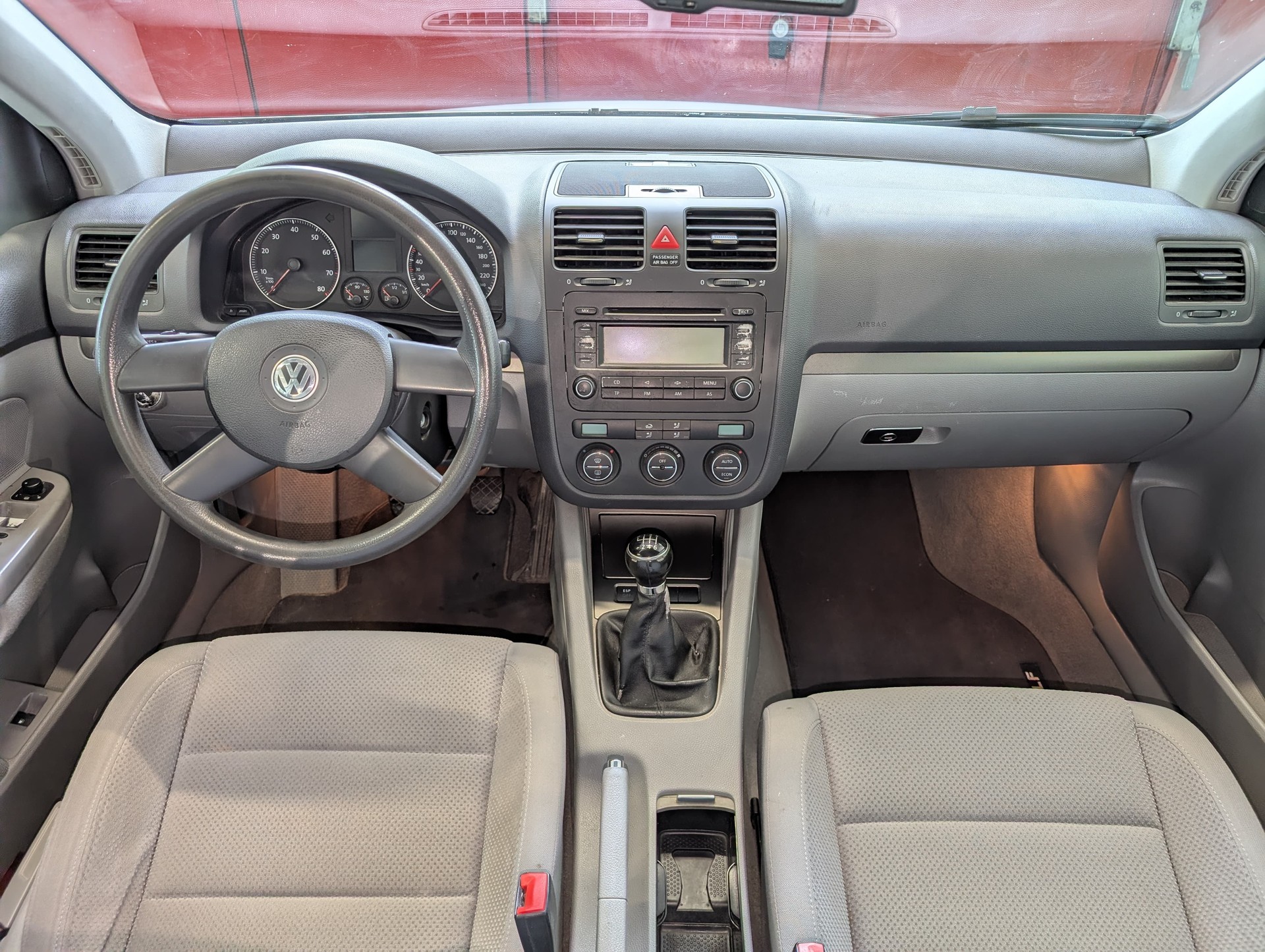 VW Golf 1.6 FSI Comfortline-image-6